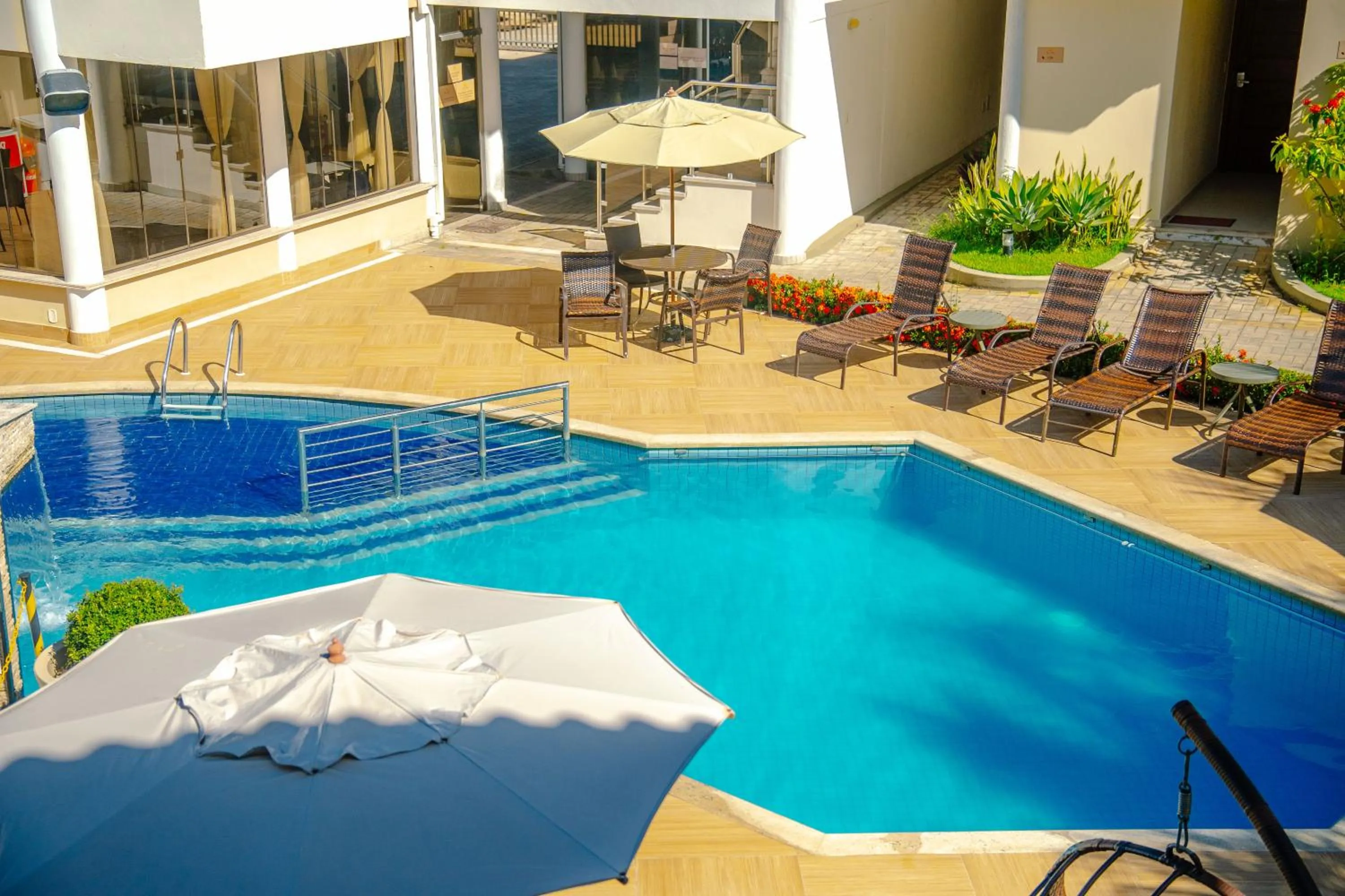 Swimming pool in Portal Ville - Rede Soberano