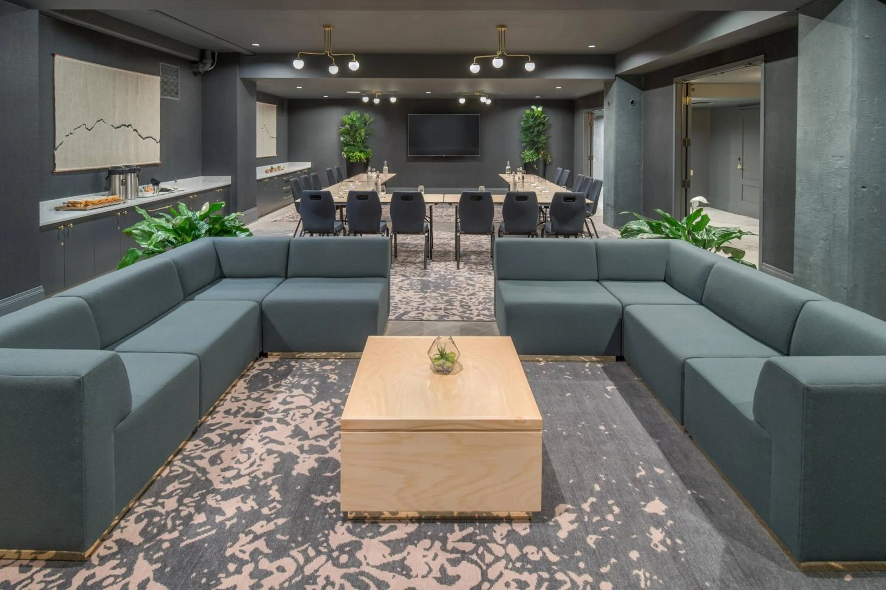 Meeting/conference room in The Hi-Lo, Autograph Collection