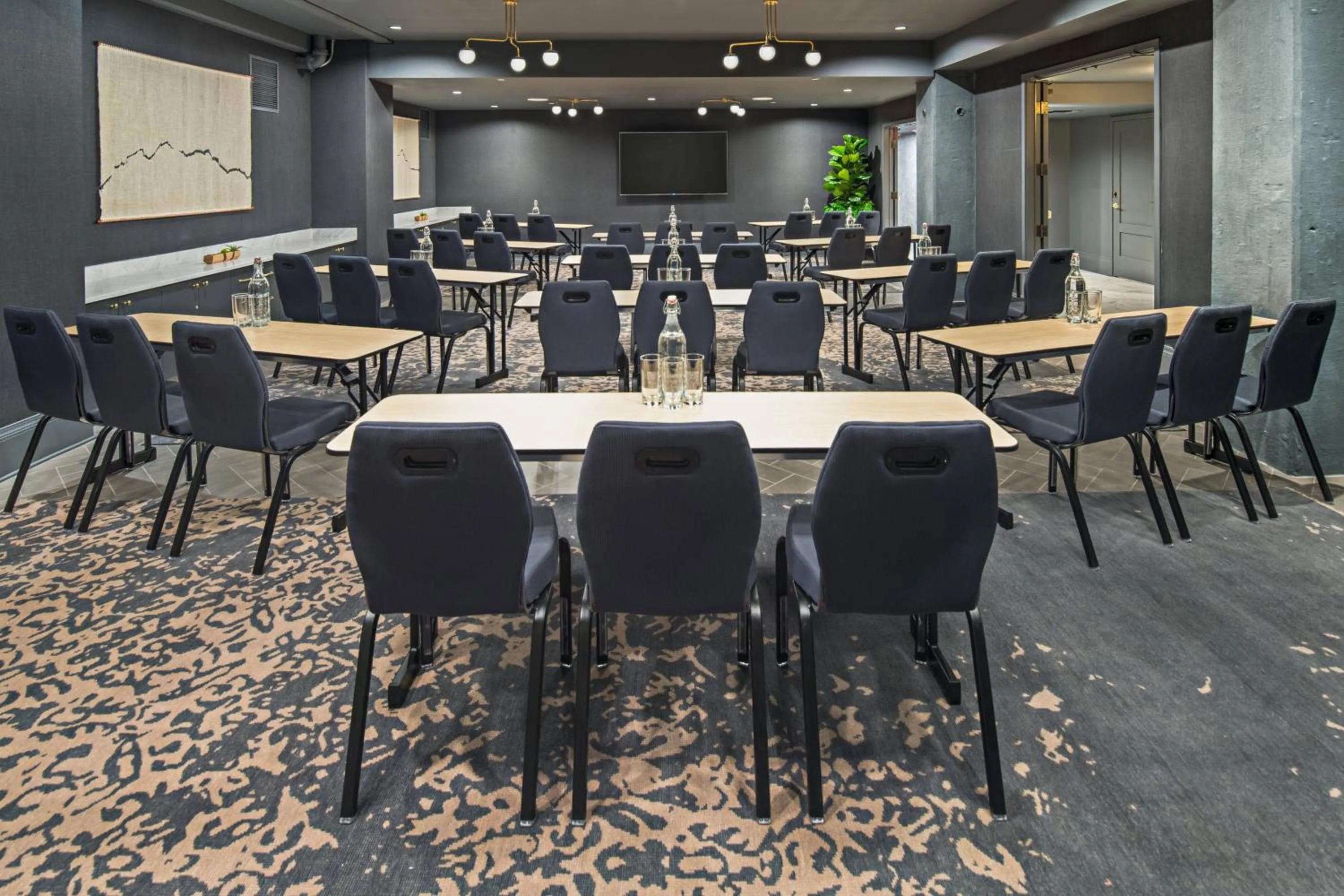 Meeting/conference room in The Hi-Lo, Autograph Collection