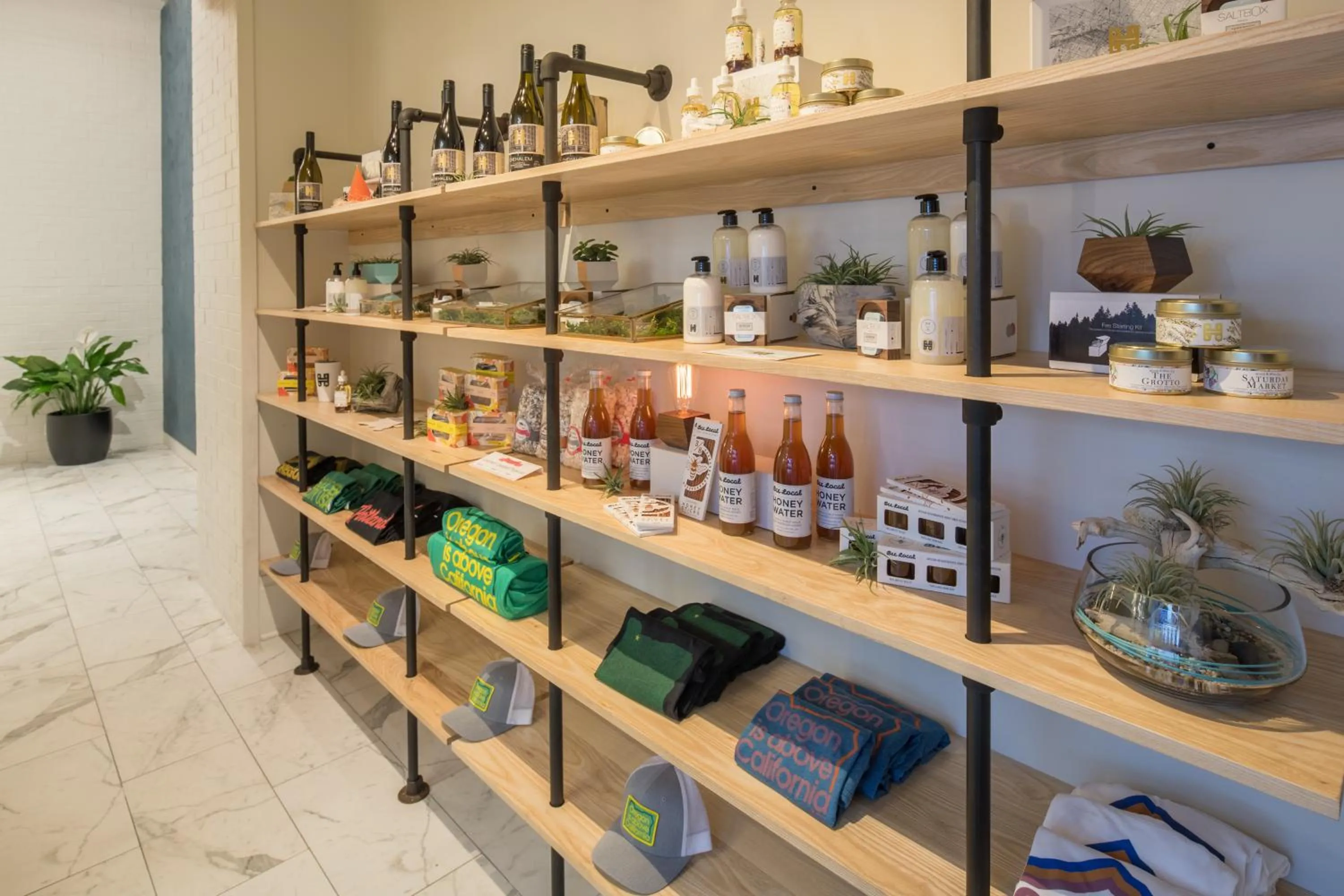 Property building in The Hi-Lo, Autograph Collection