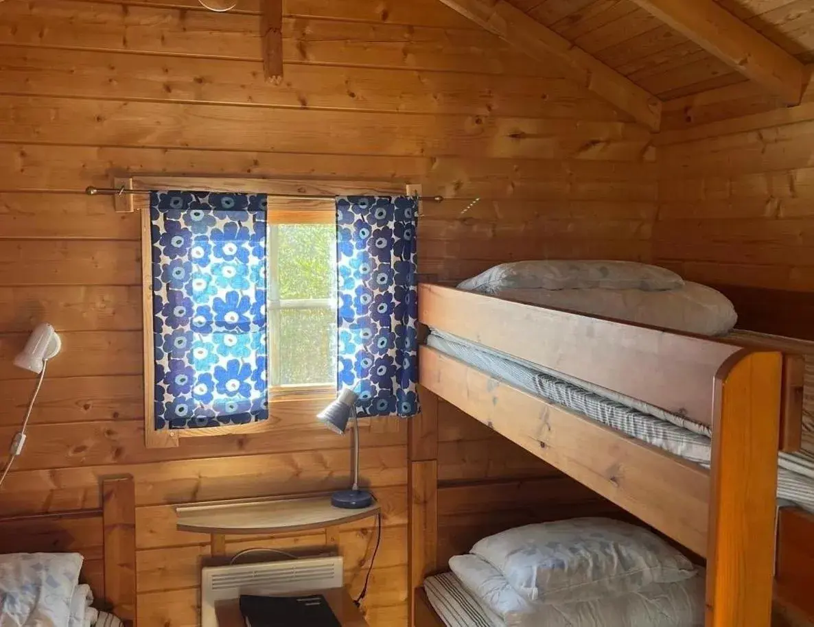 Small Economy Cottage with Shared Bathroom - single occupancy in Hotelli Kontio Small Economy Cottage with Shared Bathroom - single occupancy in Hotelli Kontio