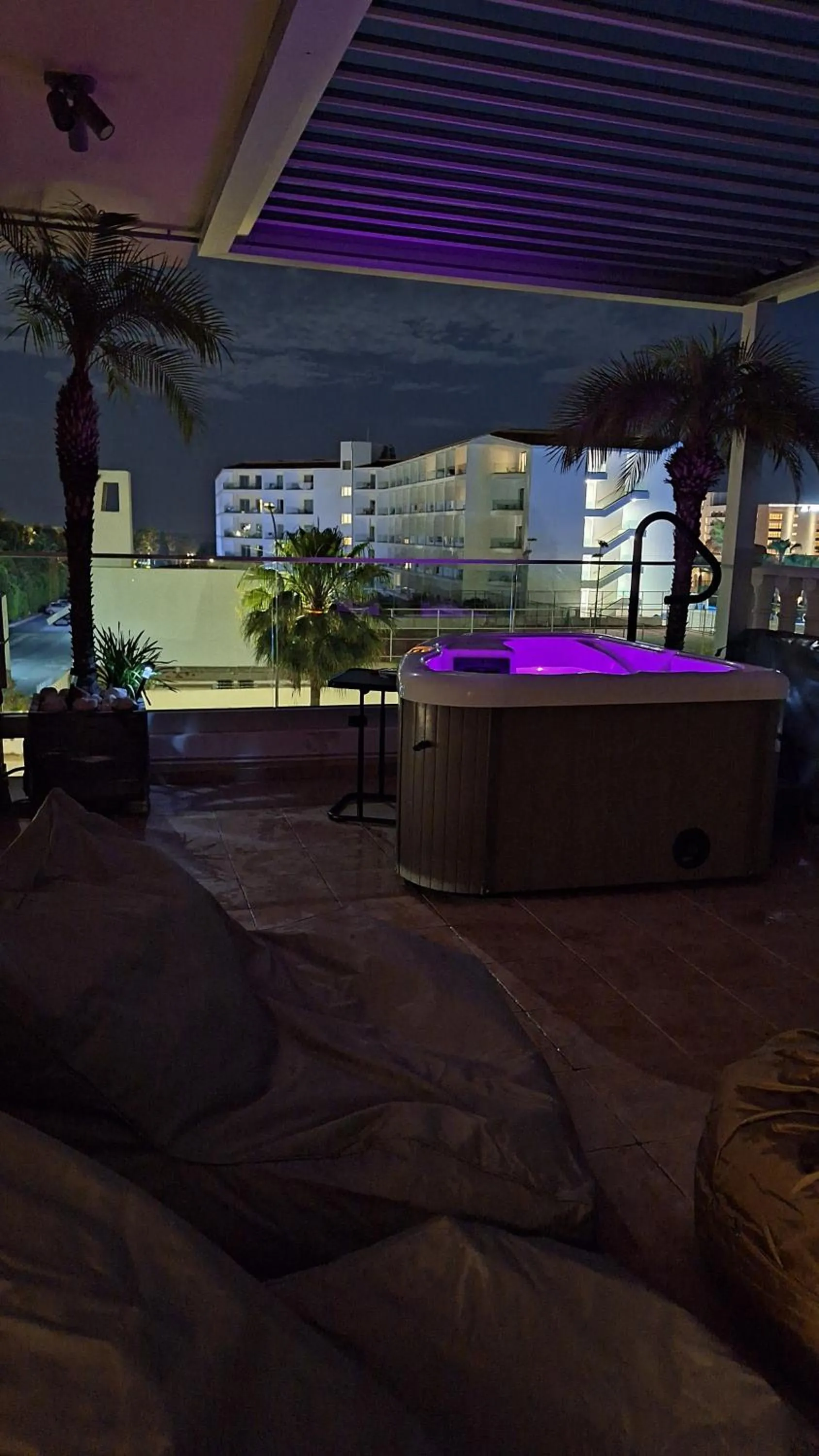 Night in Nissi Golden Sands Paradi