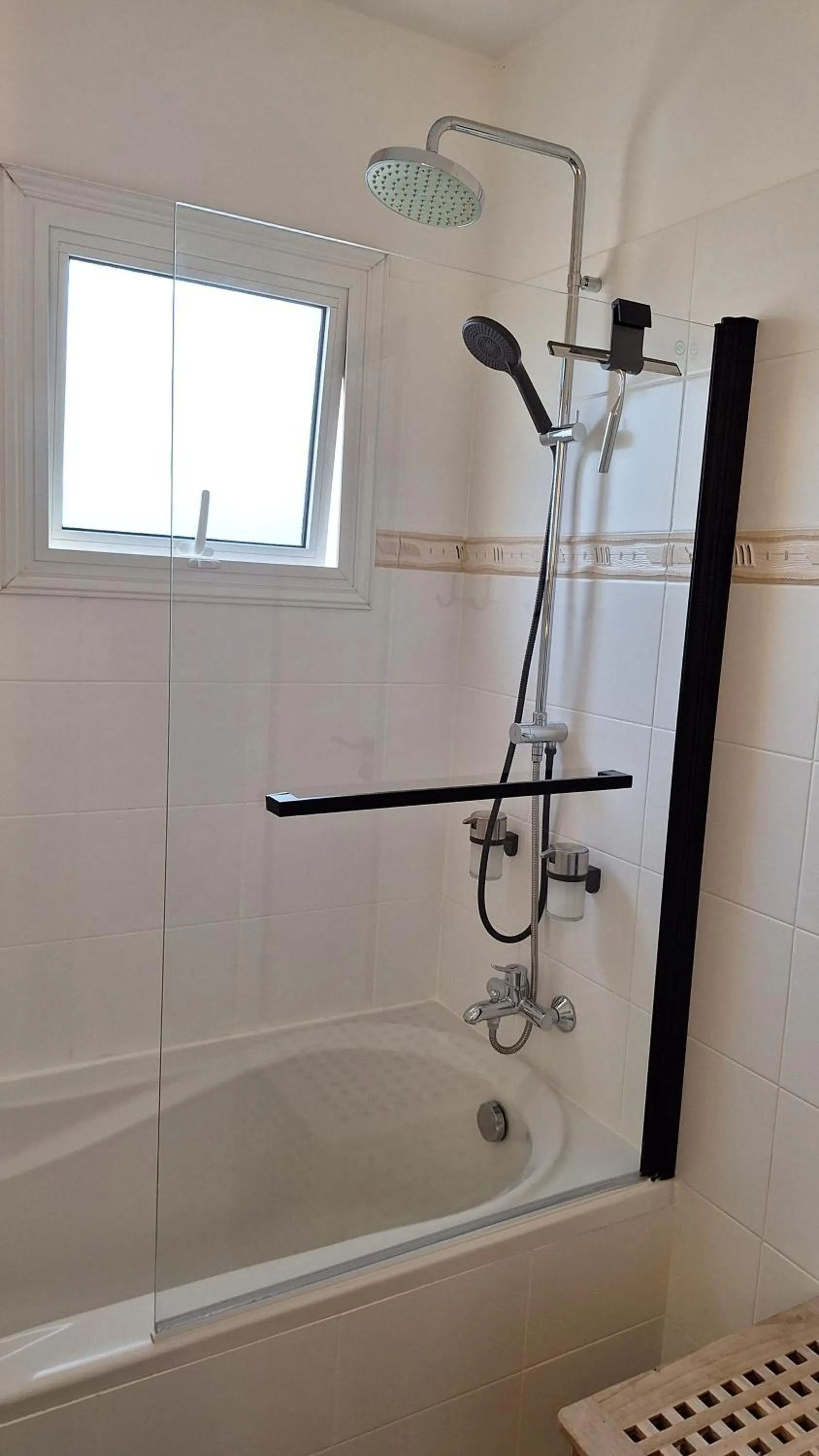 Shower in Nissi Golden Sands Paradi