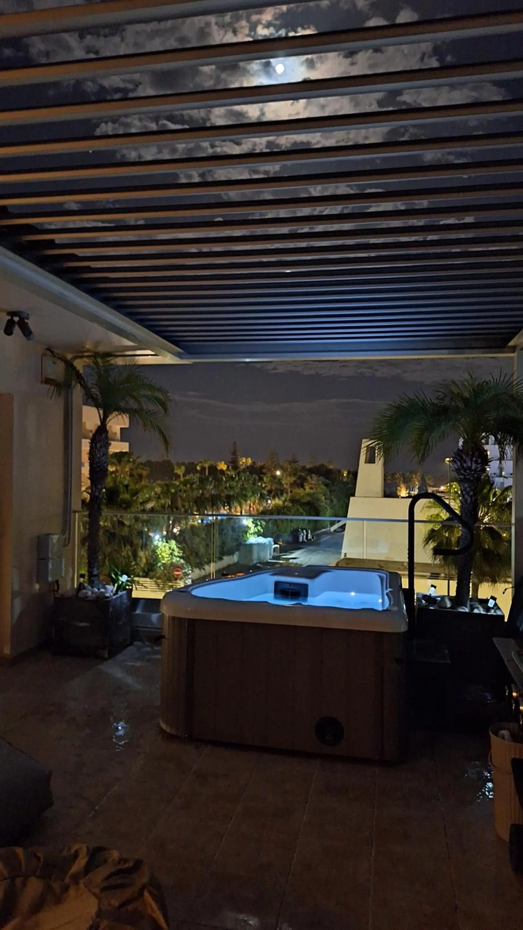 Night in Nissi Golden Sands Paradi
