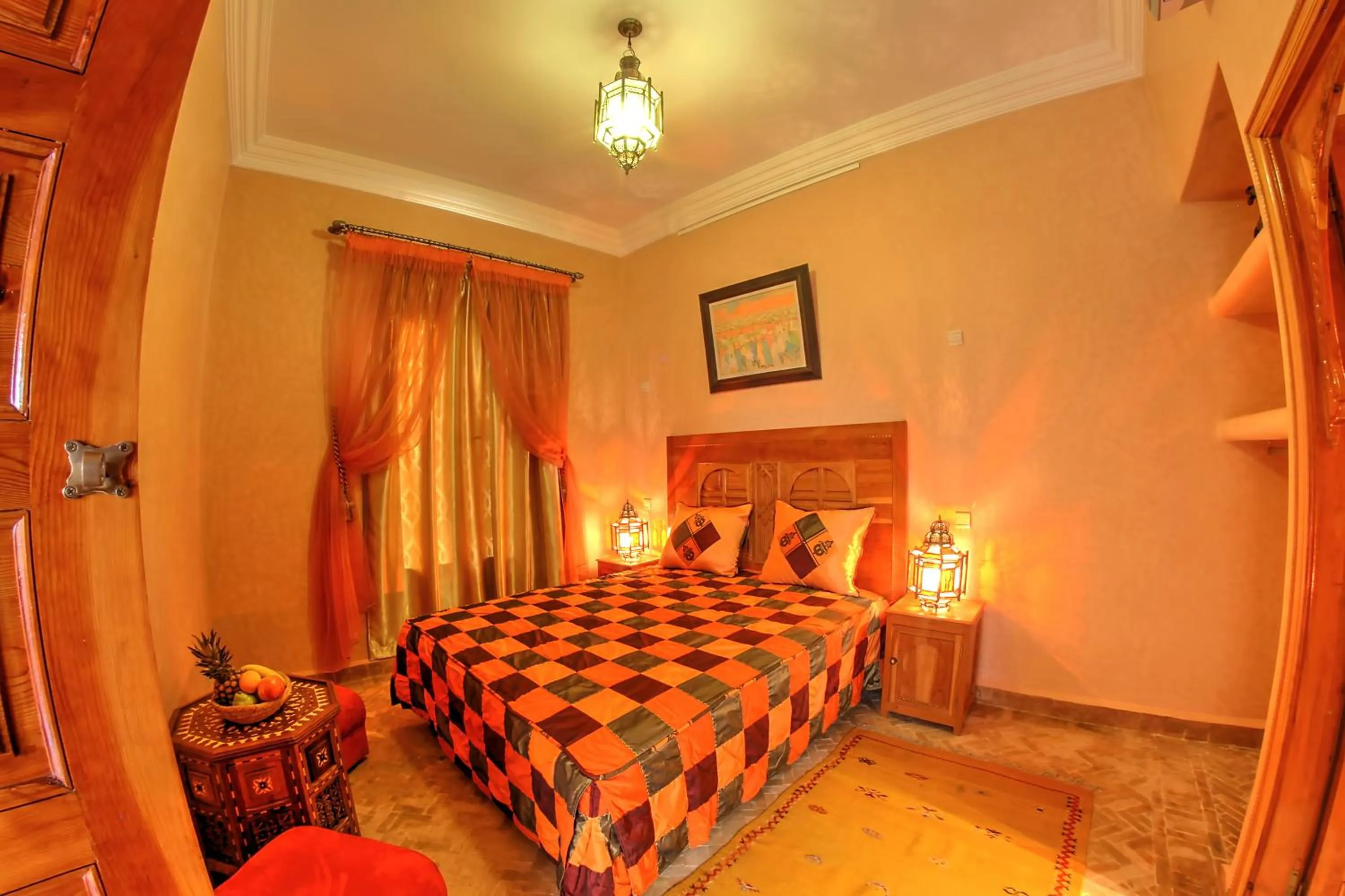 Photo of the whole room, Bed in Dar Tasnime