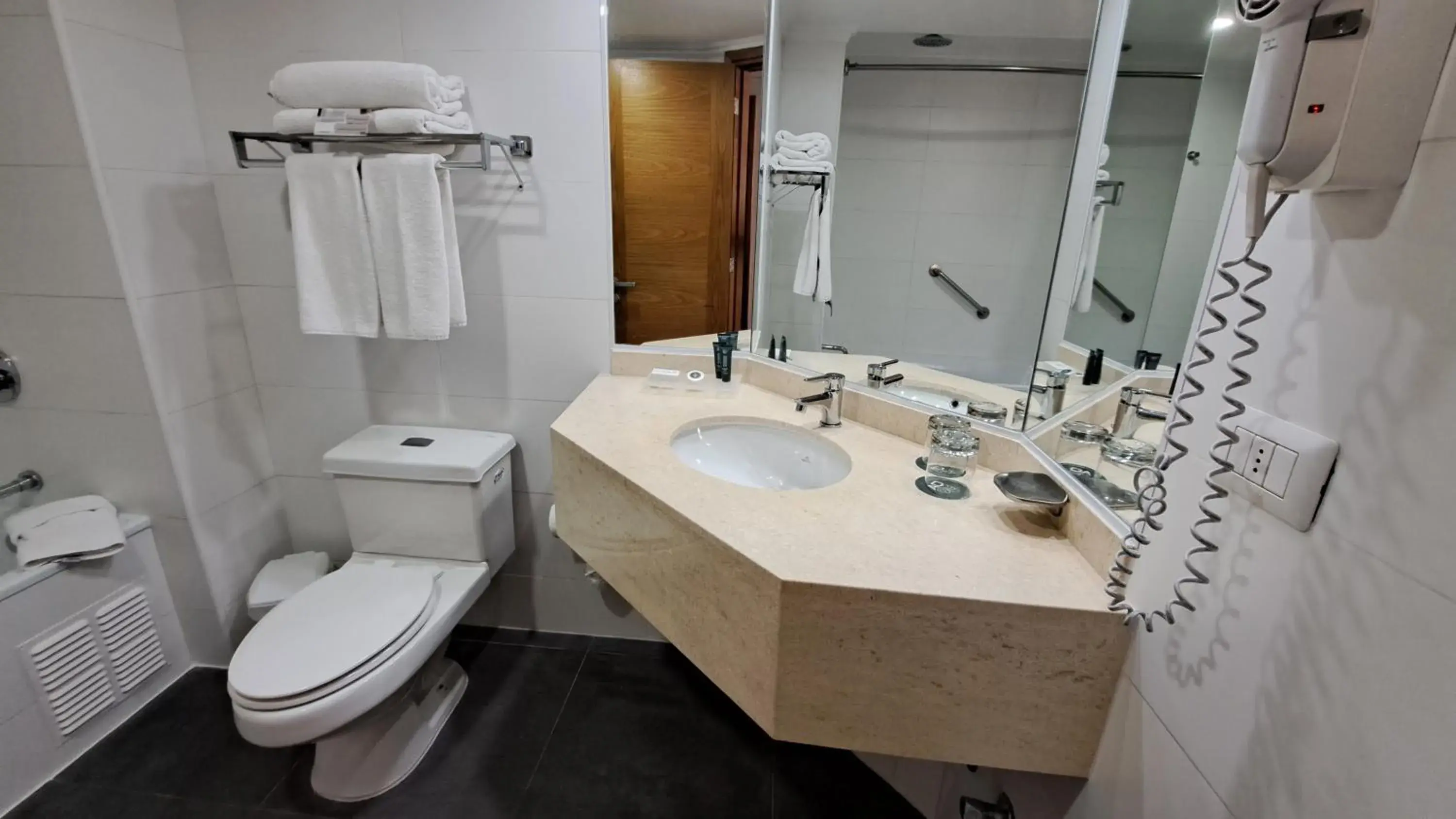 Twin Room in Hotel Diego de Almagro La Serena Twin Room in Hotel Diego de Almagro La Serena