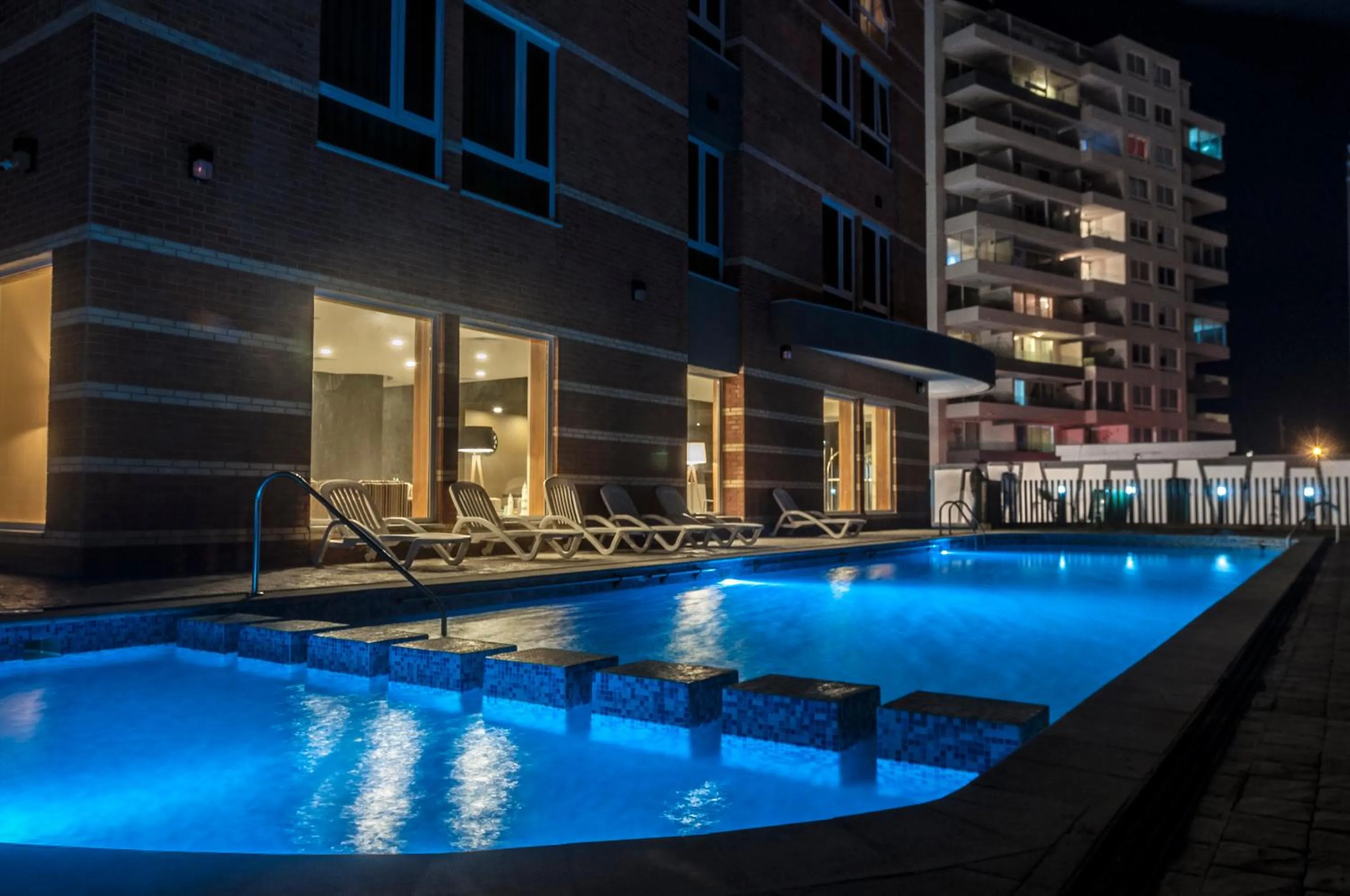 Swimming pool in Hotel Diego de Almagro La Serena