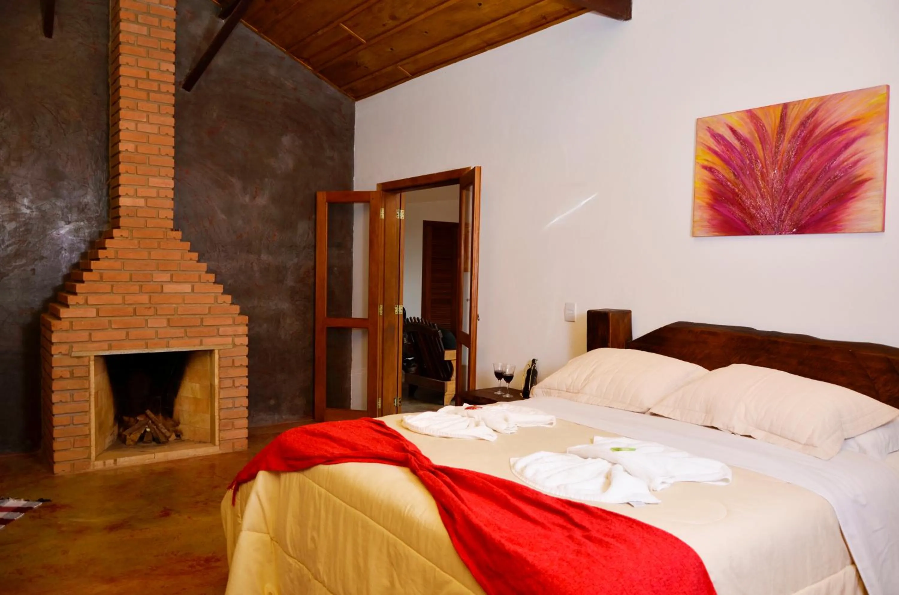 Photo of the whole room, Bed in Pousada Silvestre