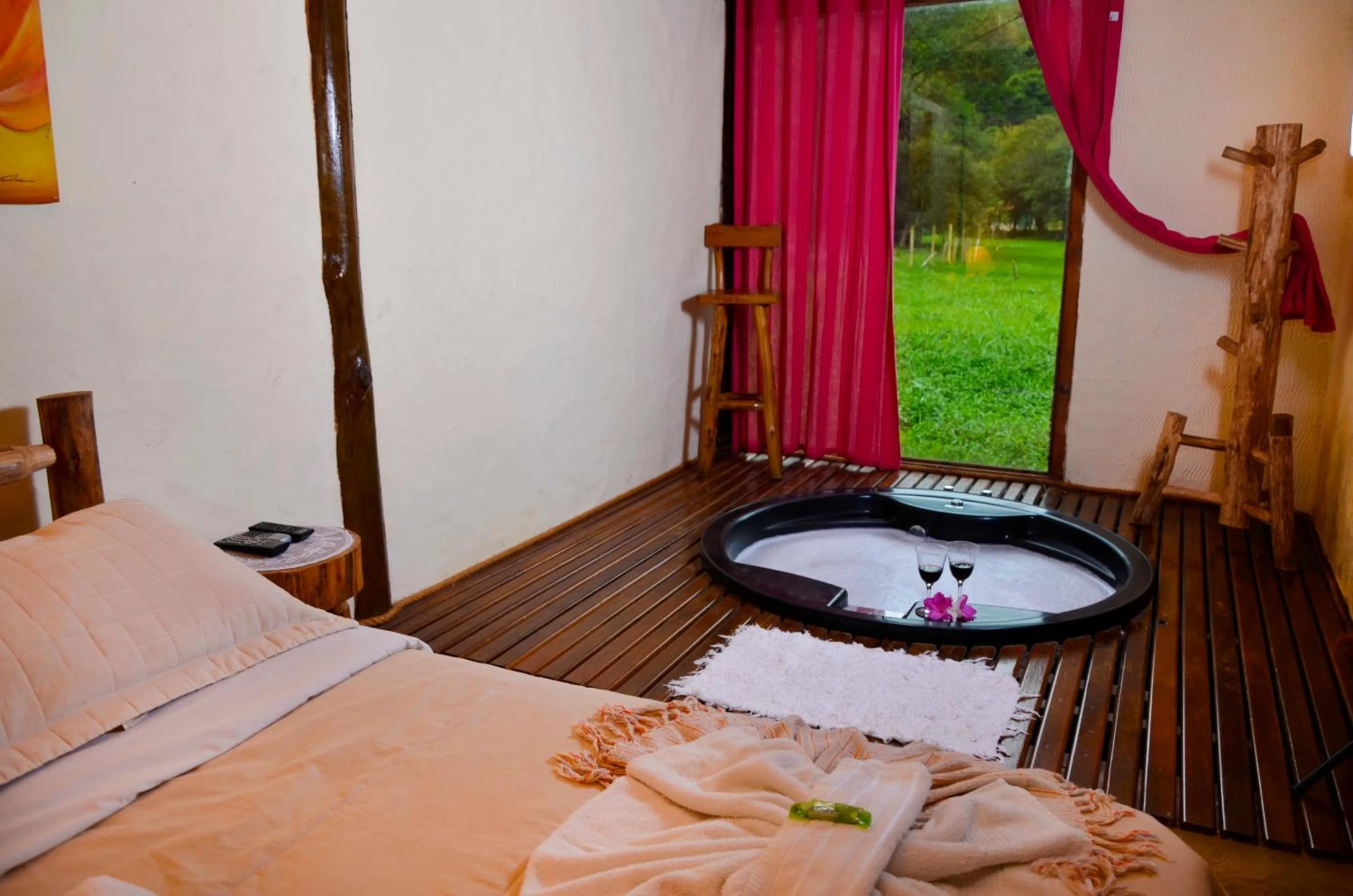 Photo of the whole room, Bed in Pousada Silvestre