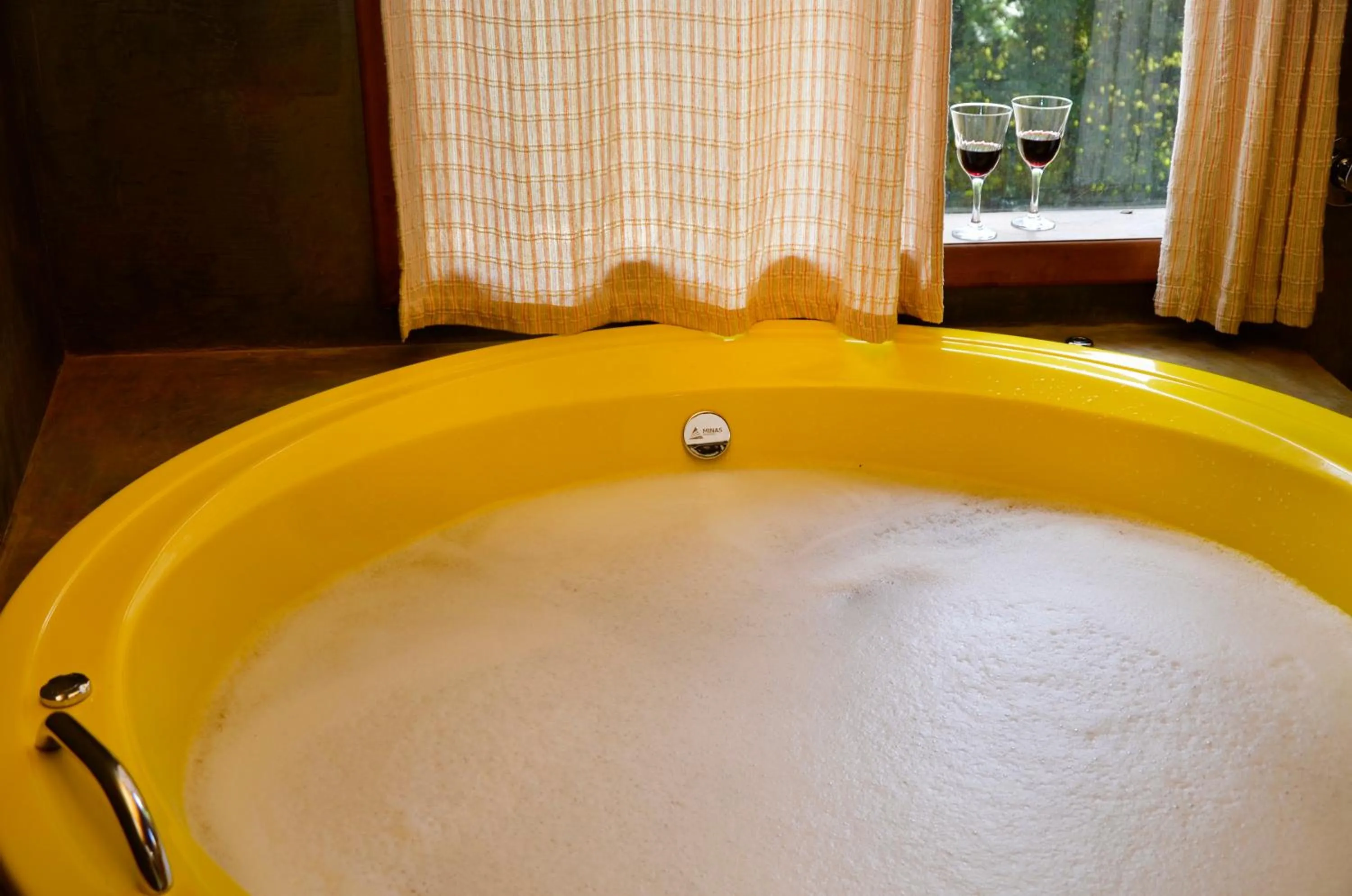 Hot Tub in Pousada Silvestre