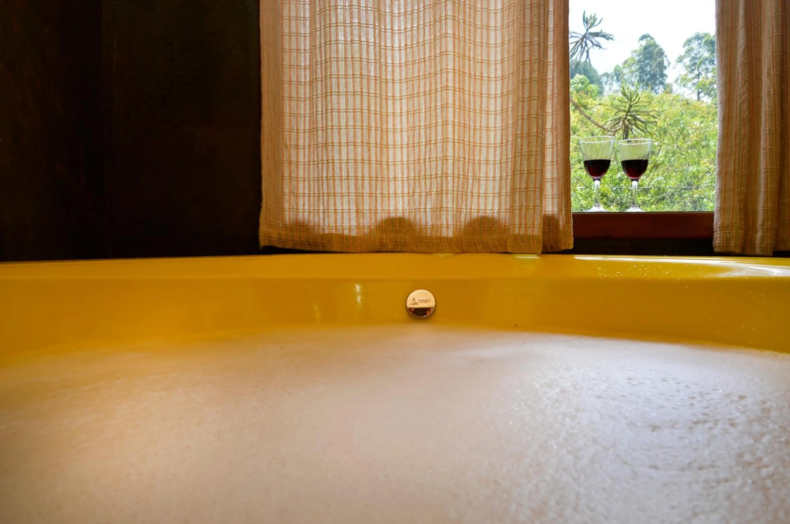 Hot Tub in Pousada Silvestre