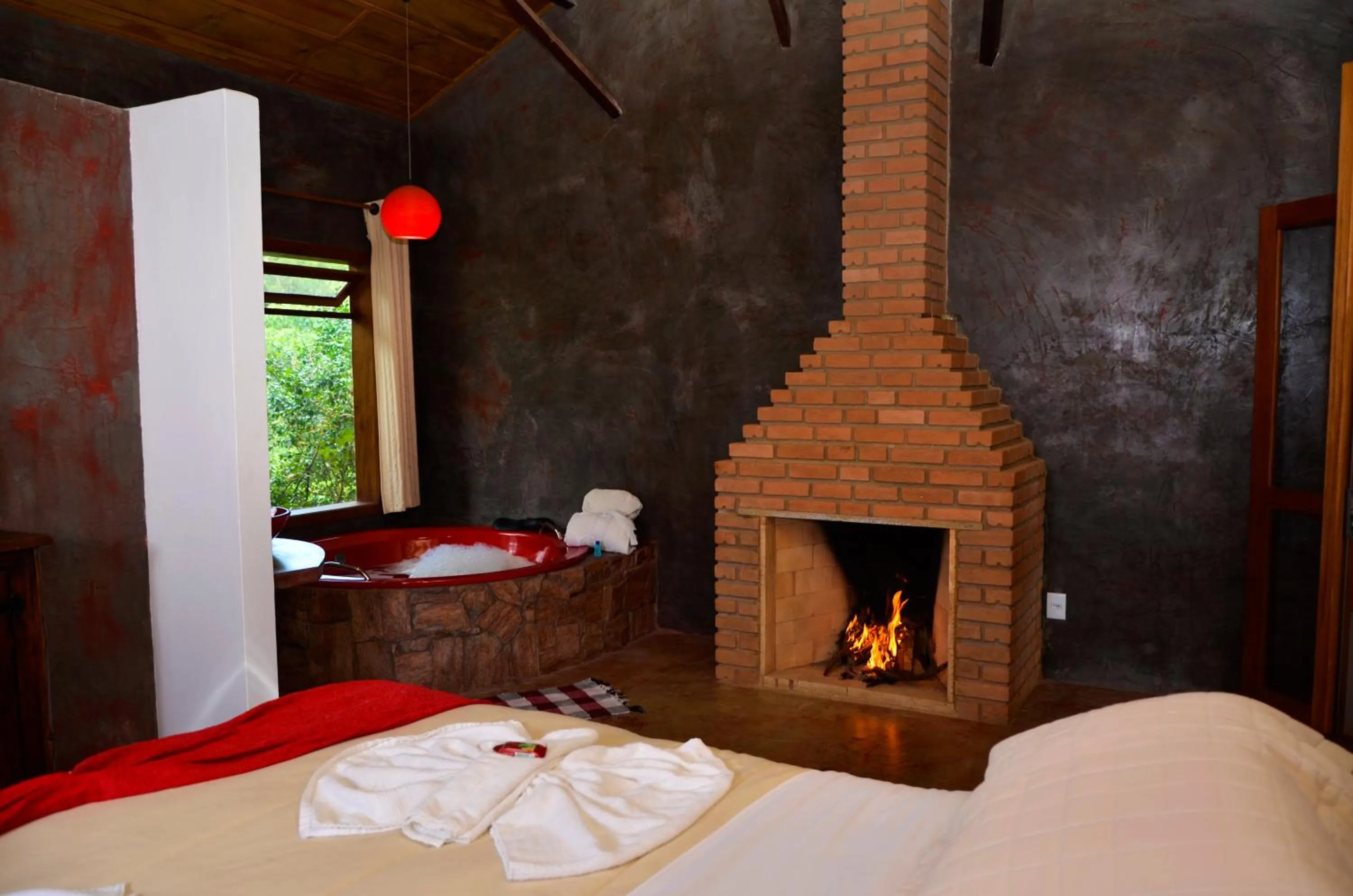 Photo of the whole room, Bed in Pousada Silvestre