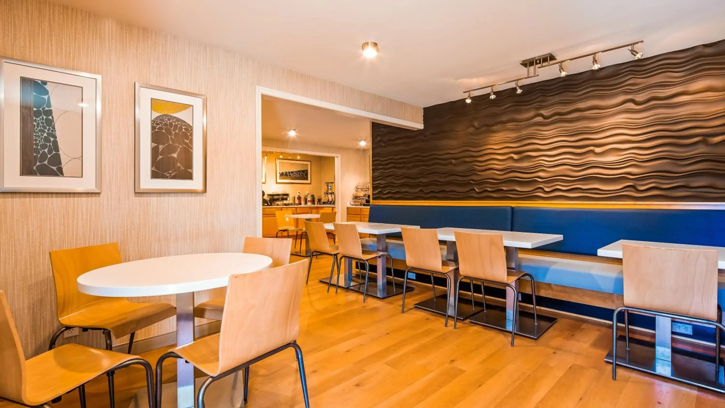 Restaurant/places to eat in Best Western Horizon Inn Restaurant/places to eat in Best Western Horizon Inn