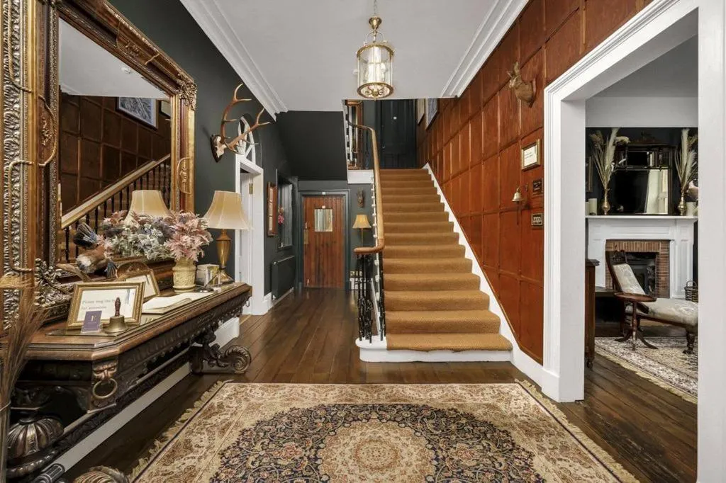 Foyers Lodge