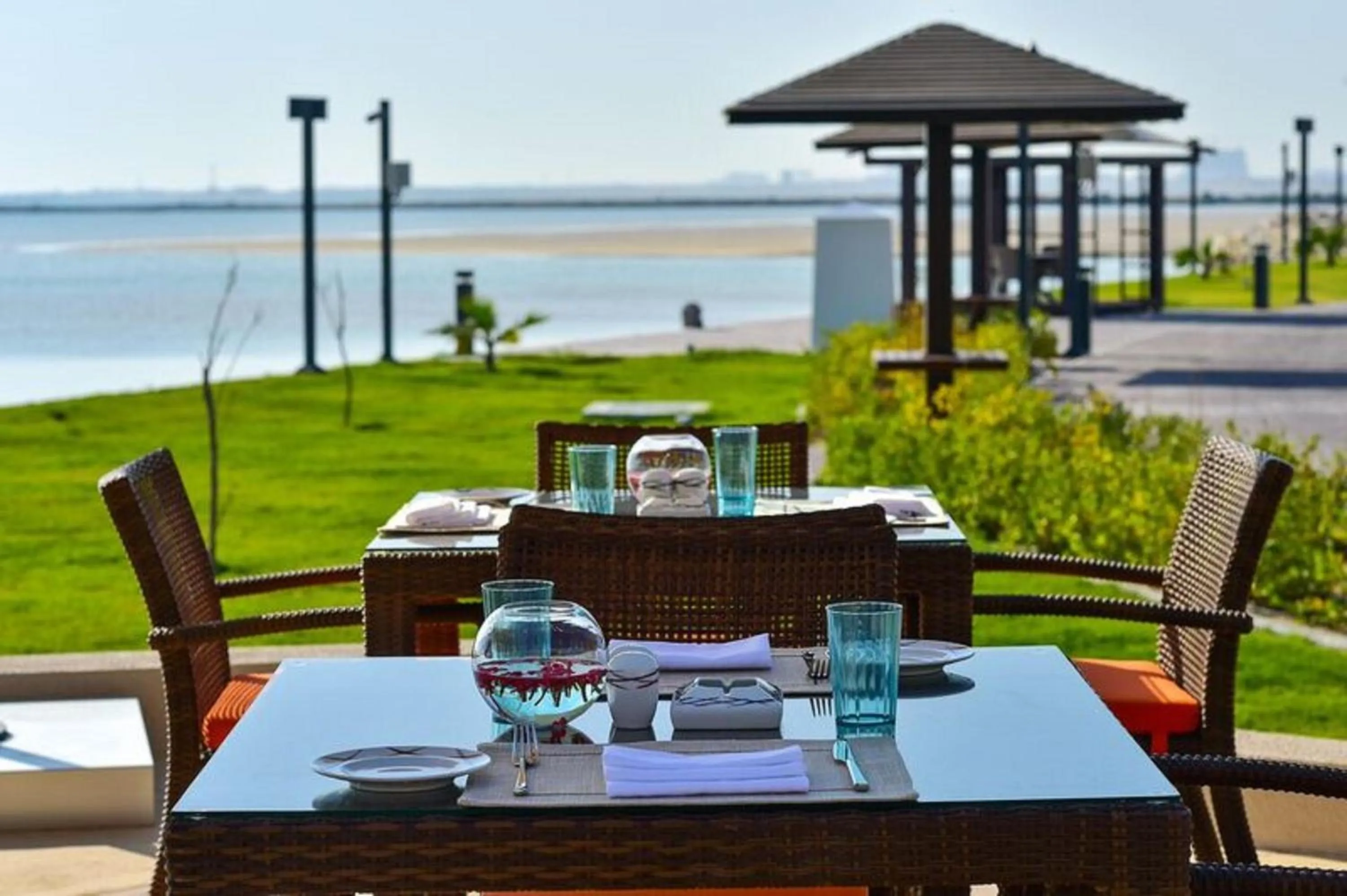 Restaurant/places to eat in Simaisma A Murwab Resort