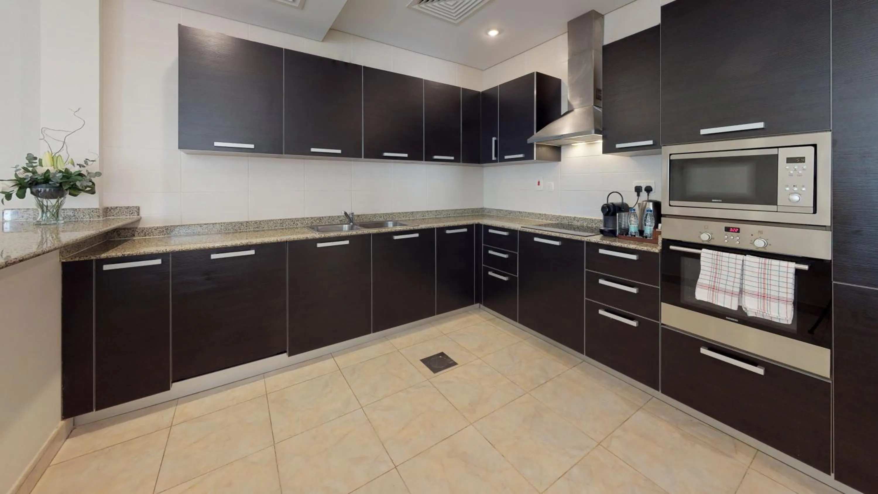 Kitchen or kitchenette in Simaisma A Murwab Resort