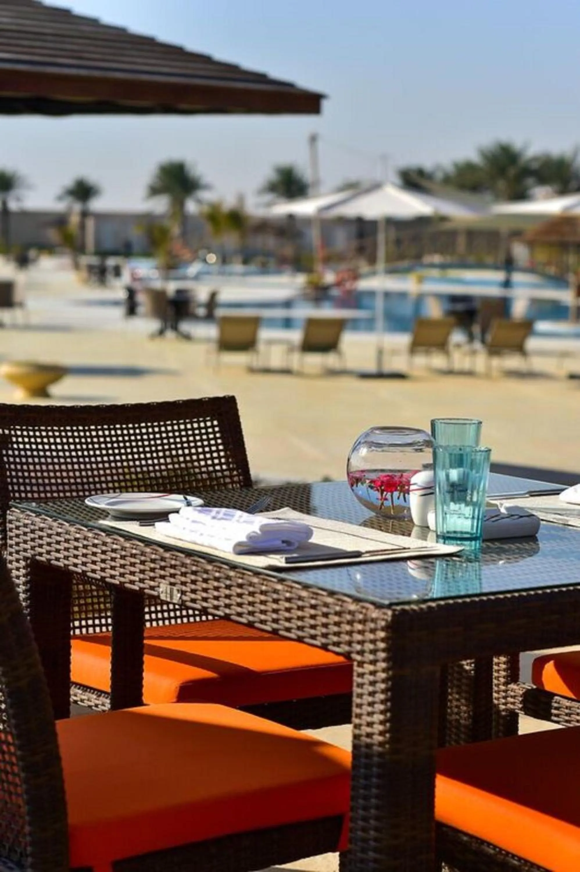 Restaurant/places to eat in Simaisma A Murwab Resort