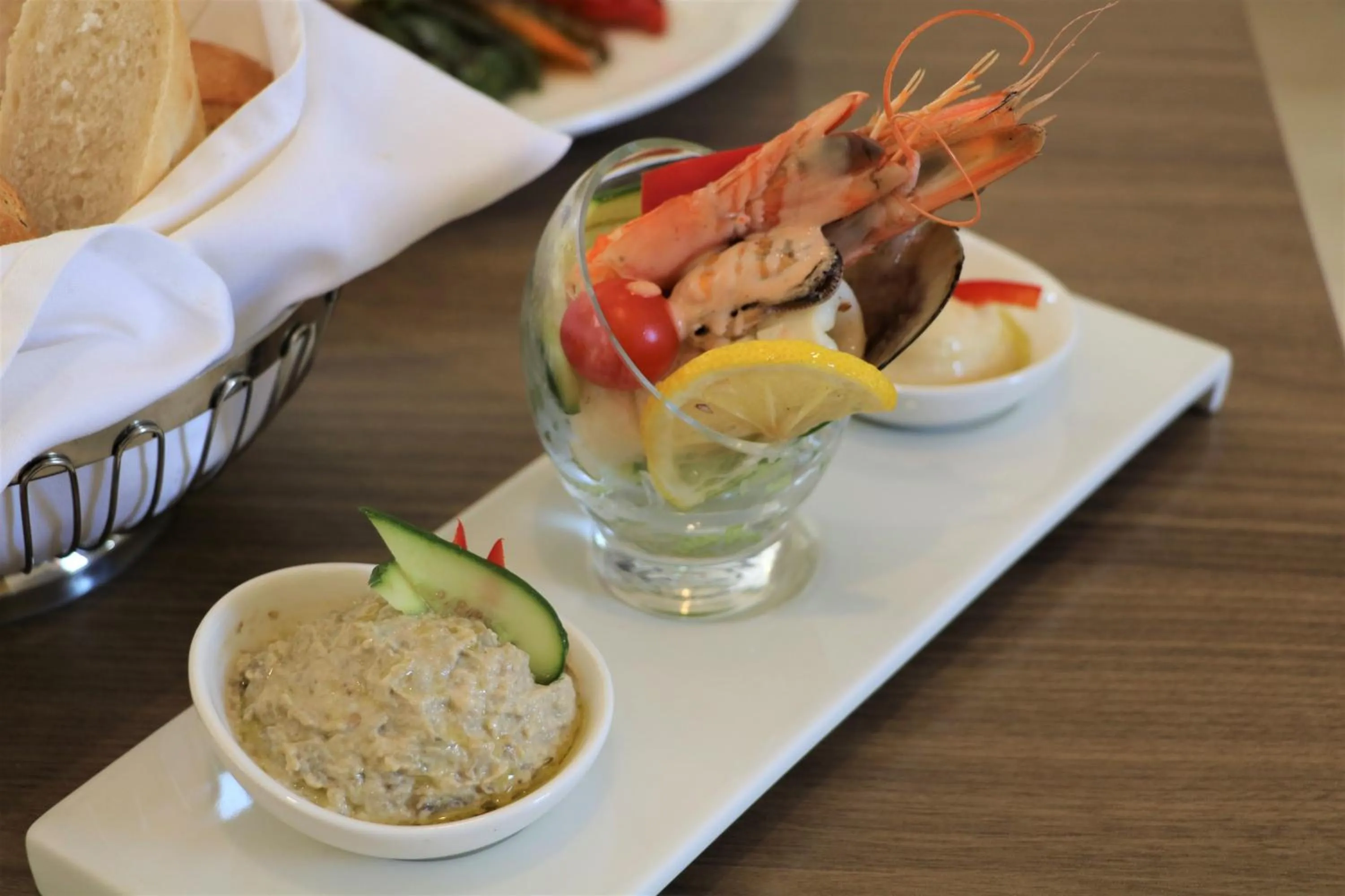 Food and drinks in Simaisma A Murwab Resort