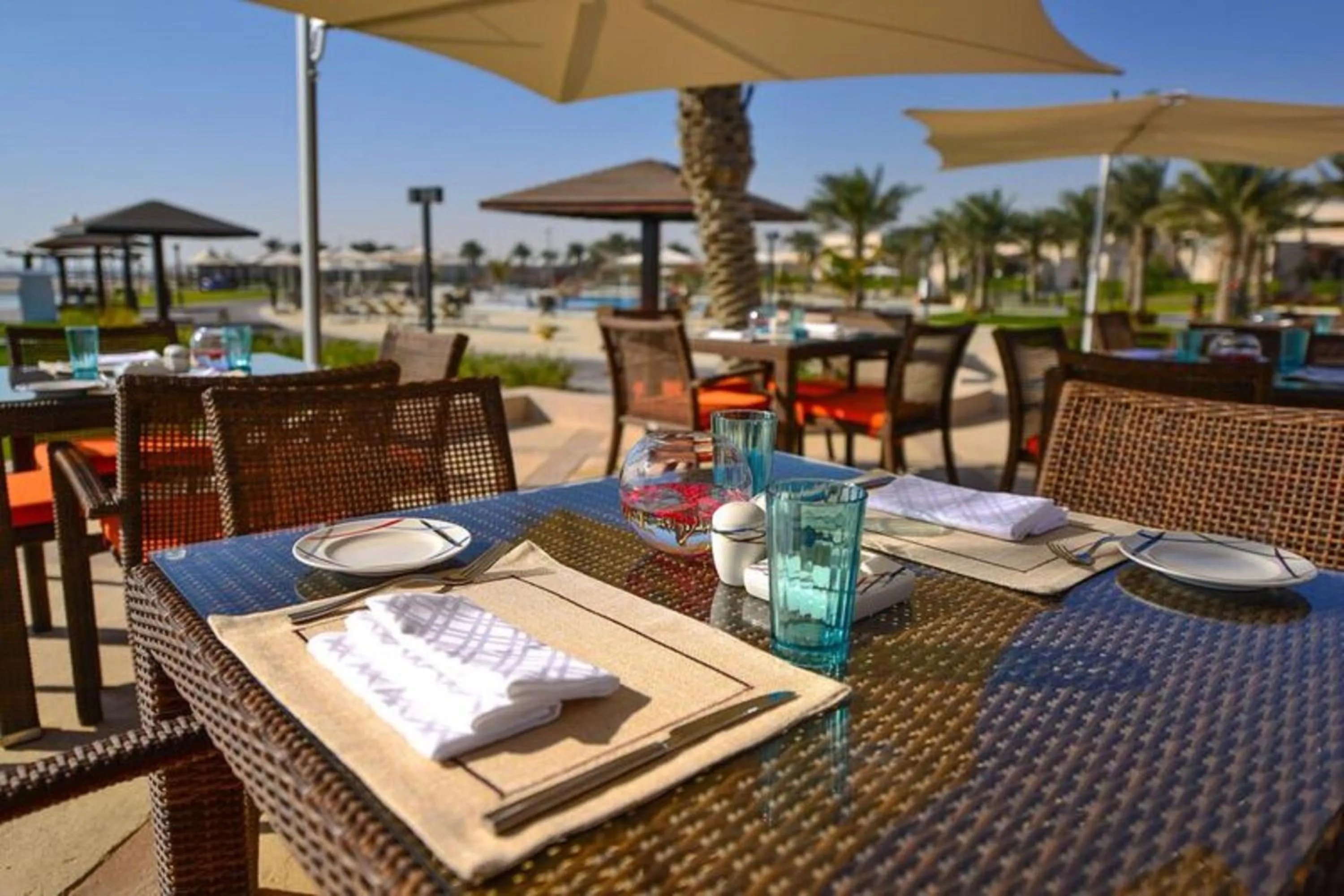 Restaurant/places to eat in Simaisma A Murwab Resort