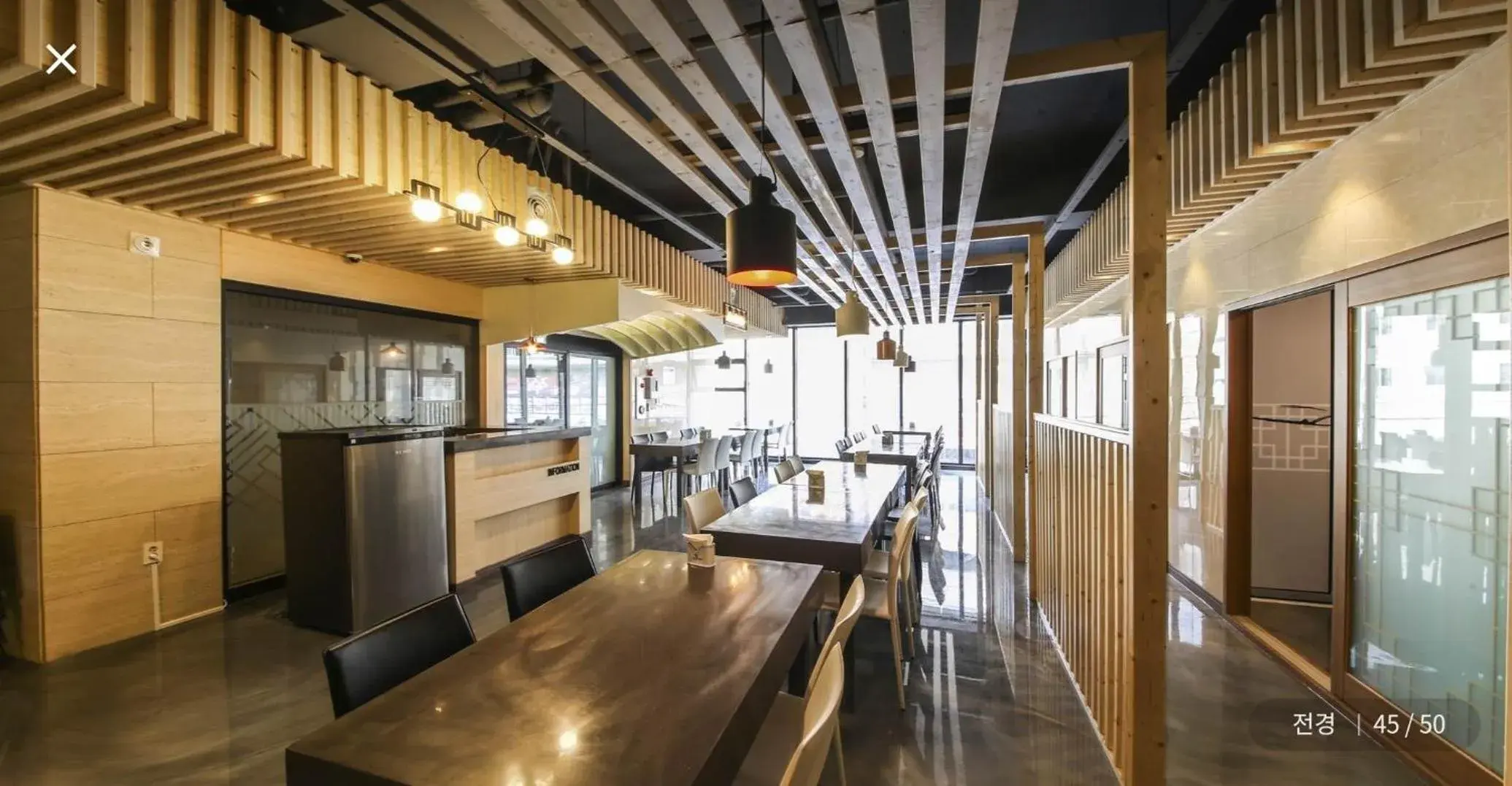 Restaurant/places to eat in TRT Hotel Restaurant/places to eat in TRT Hotel