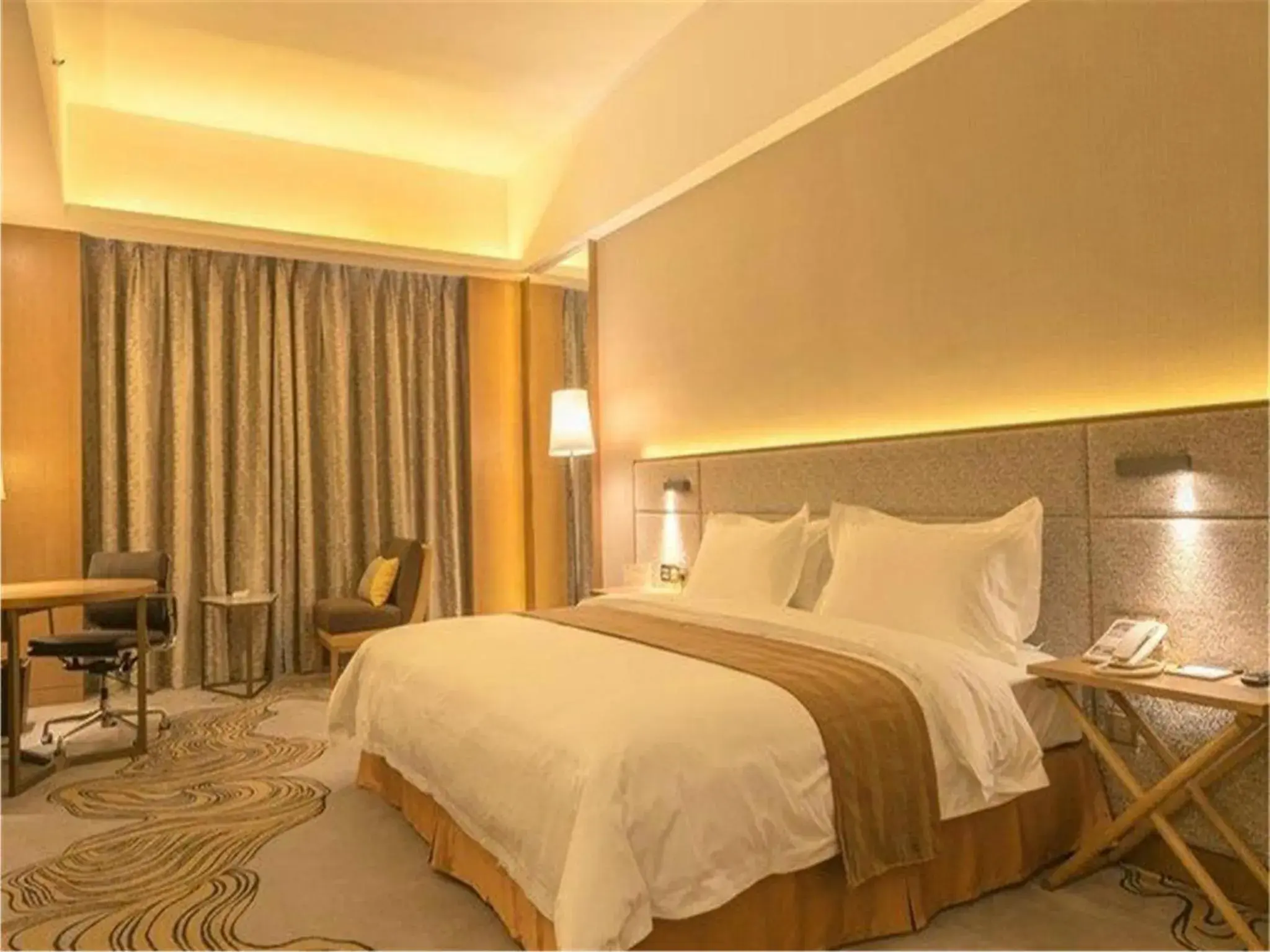 Finance Suite in The Summit Hotel Finance Suite in The Summit Hotel