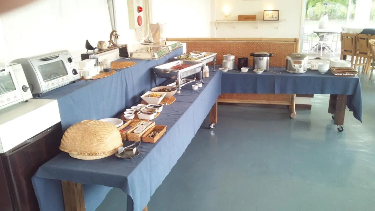 Restaurant/places to eat in Villa Unarizaki