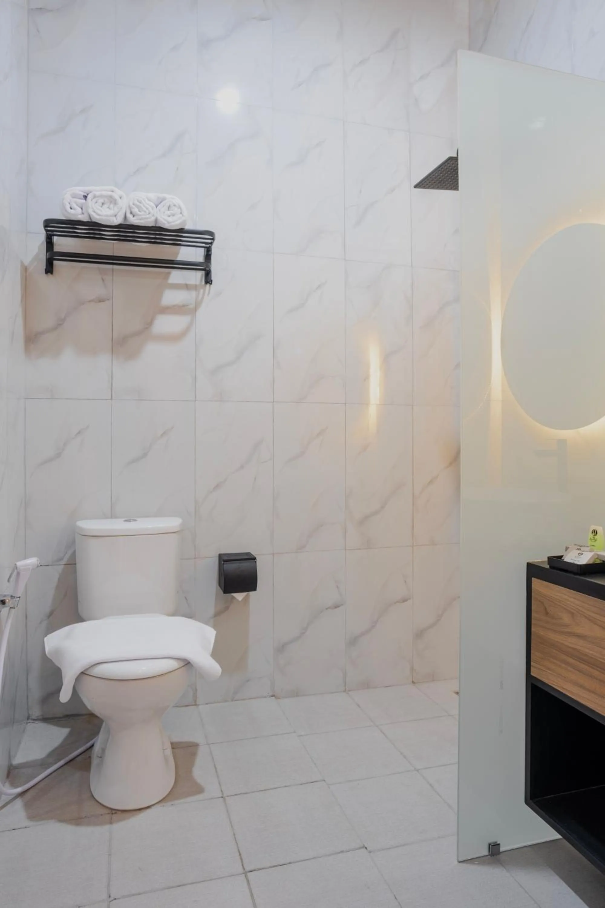 Bathroom in The Amrta Borobudur