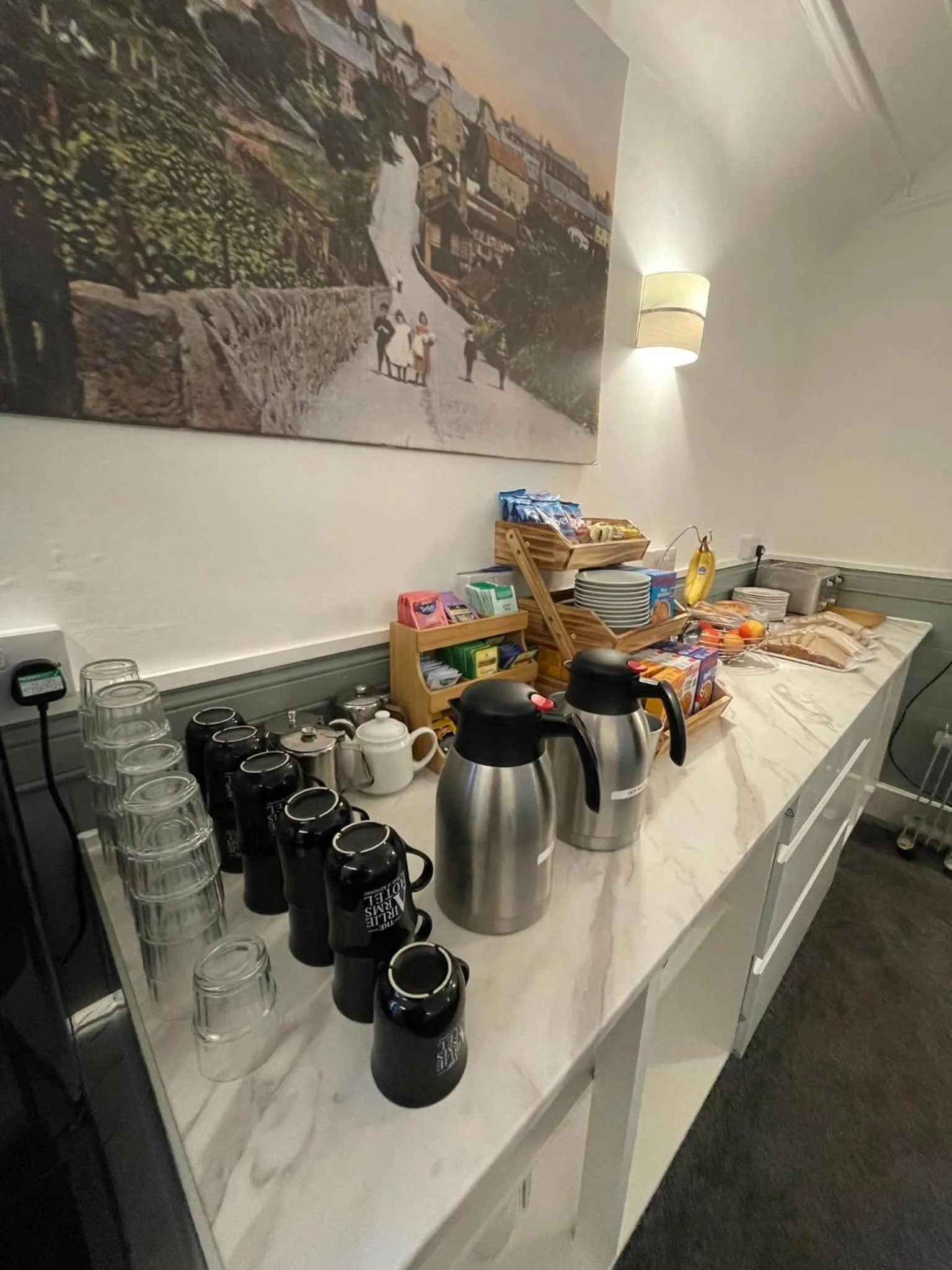 Breakfast in Airlie Arms Hotel