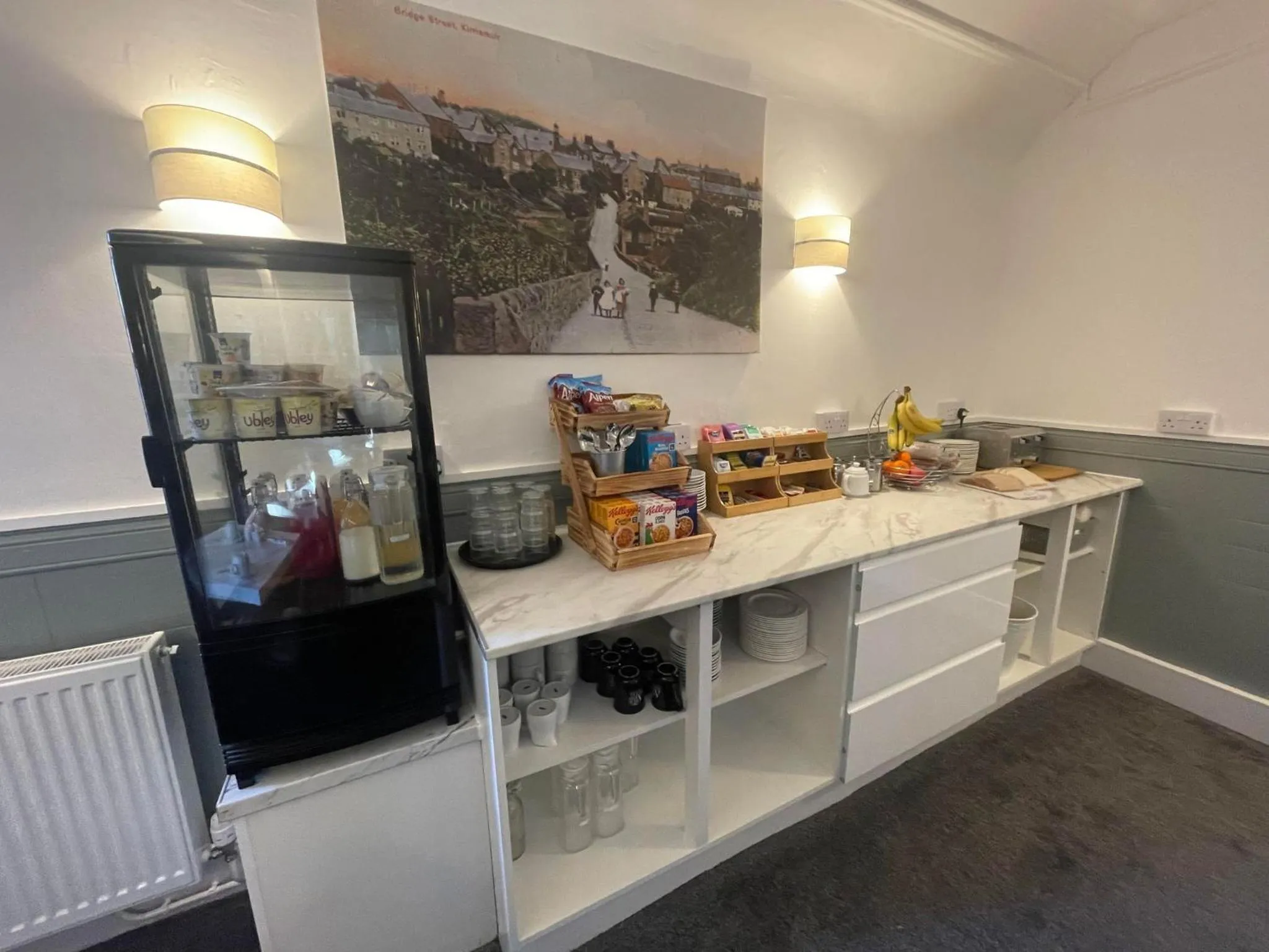 Breakfast in Airlie Arms Hotel