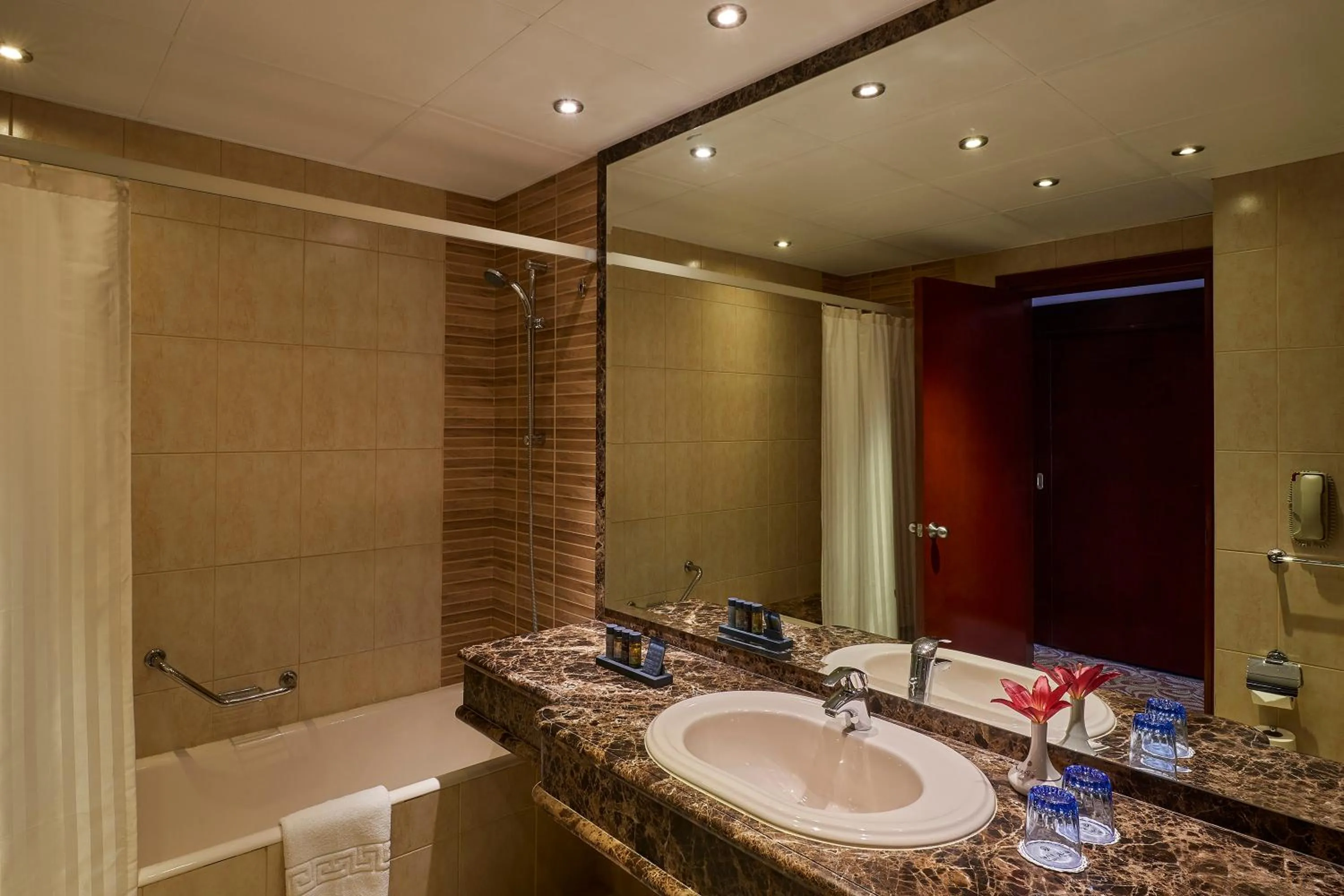 Bathroom in Safir Hotel Cairo