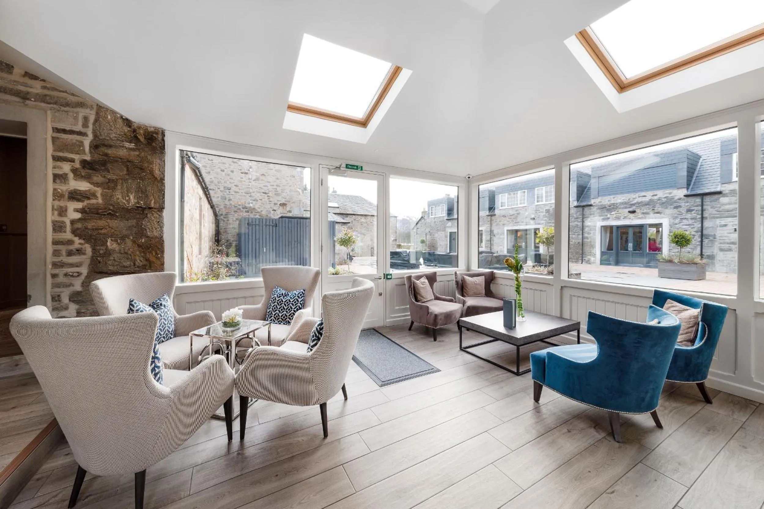 Living room in Dunalastair Hotel Suites