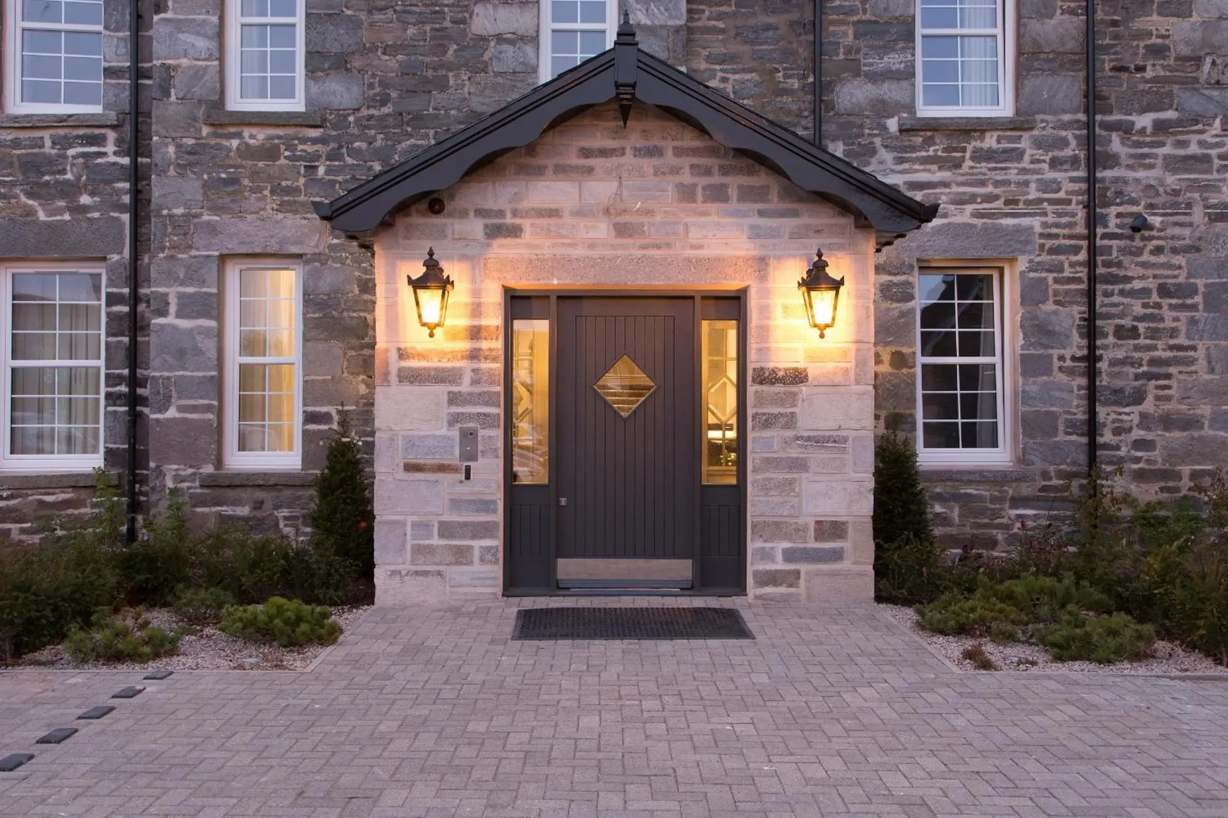 Property building in Dunalastair Hotel Suites Property building in Dunalastair Hotel Suites