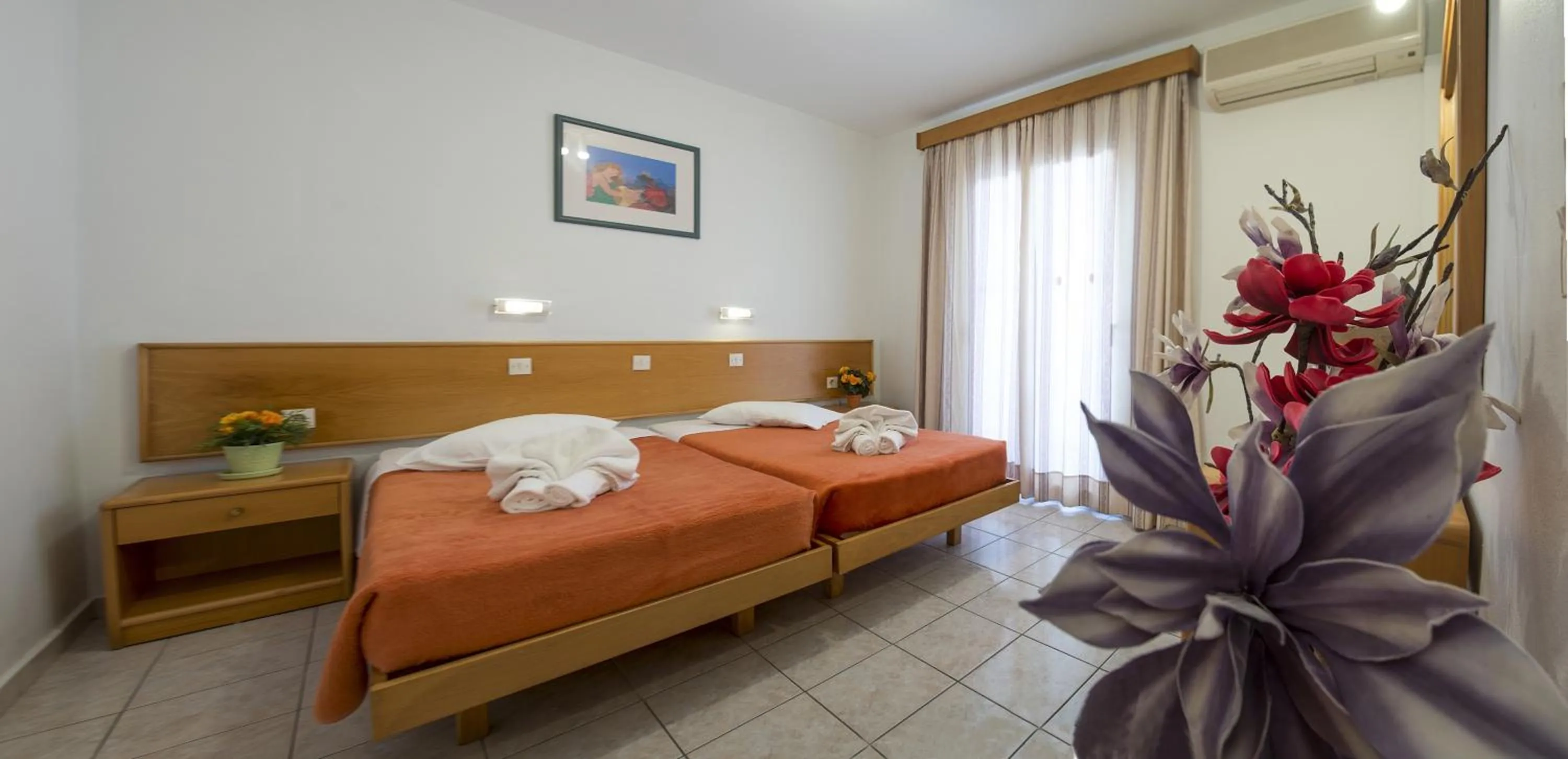 Photo of the whole room, Bed in Erato Studios & Apartments