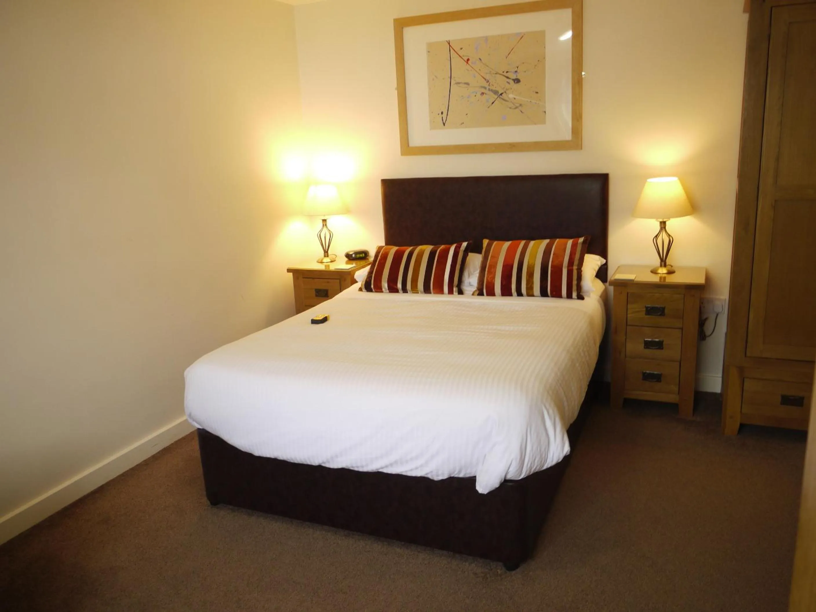 Bed in The New Inn Hotel