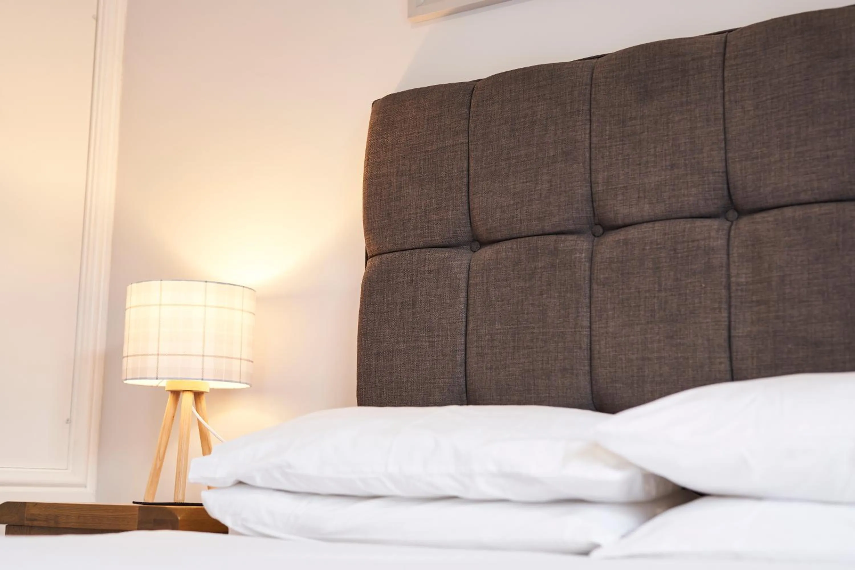 Bed in The New Inn Hotel