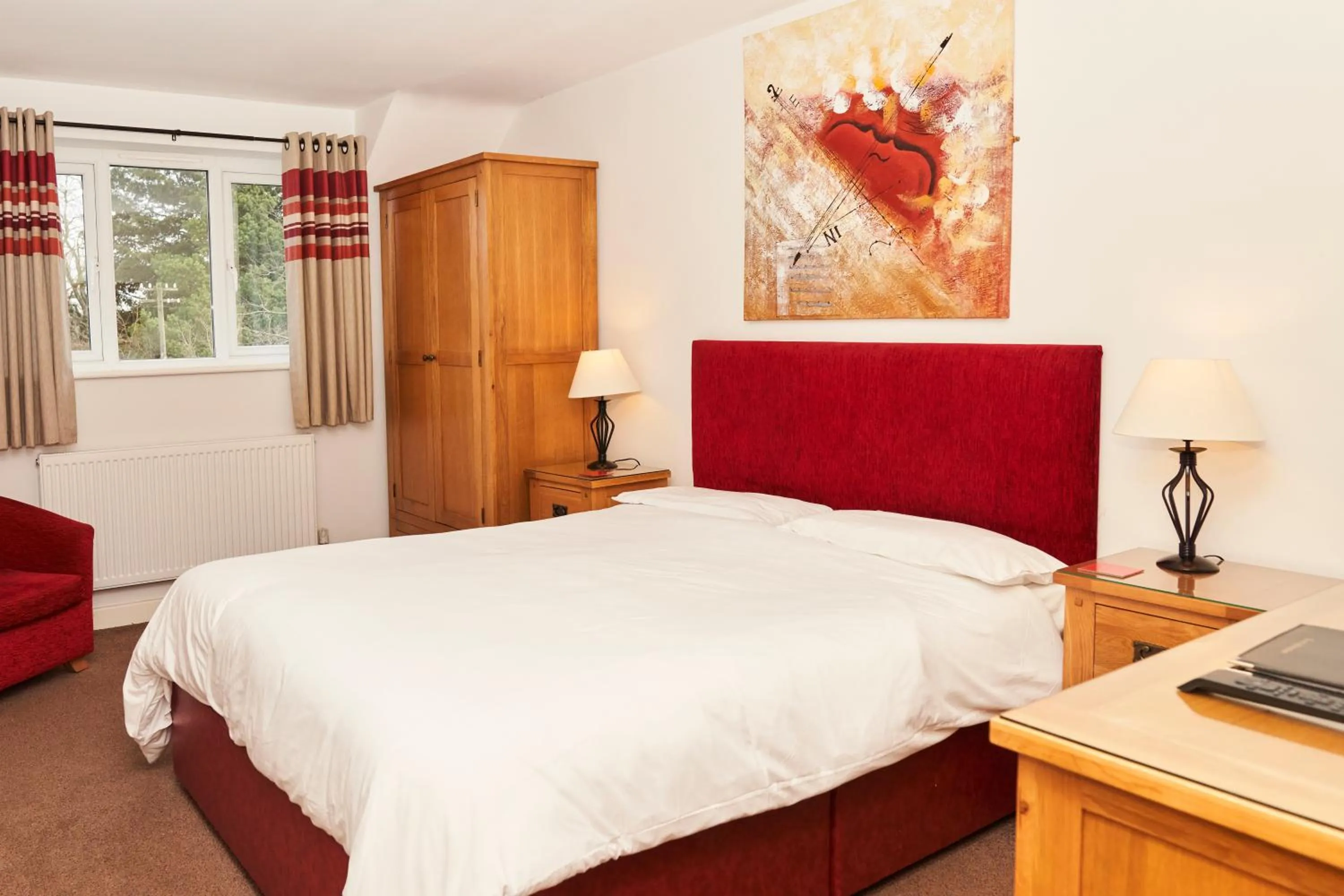 Bed in The New Inn Hotel