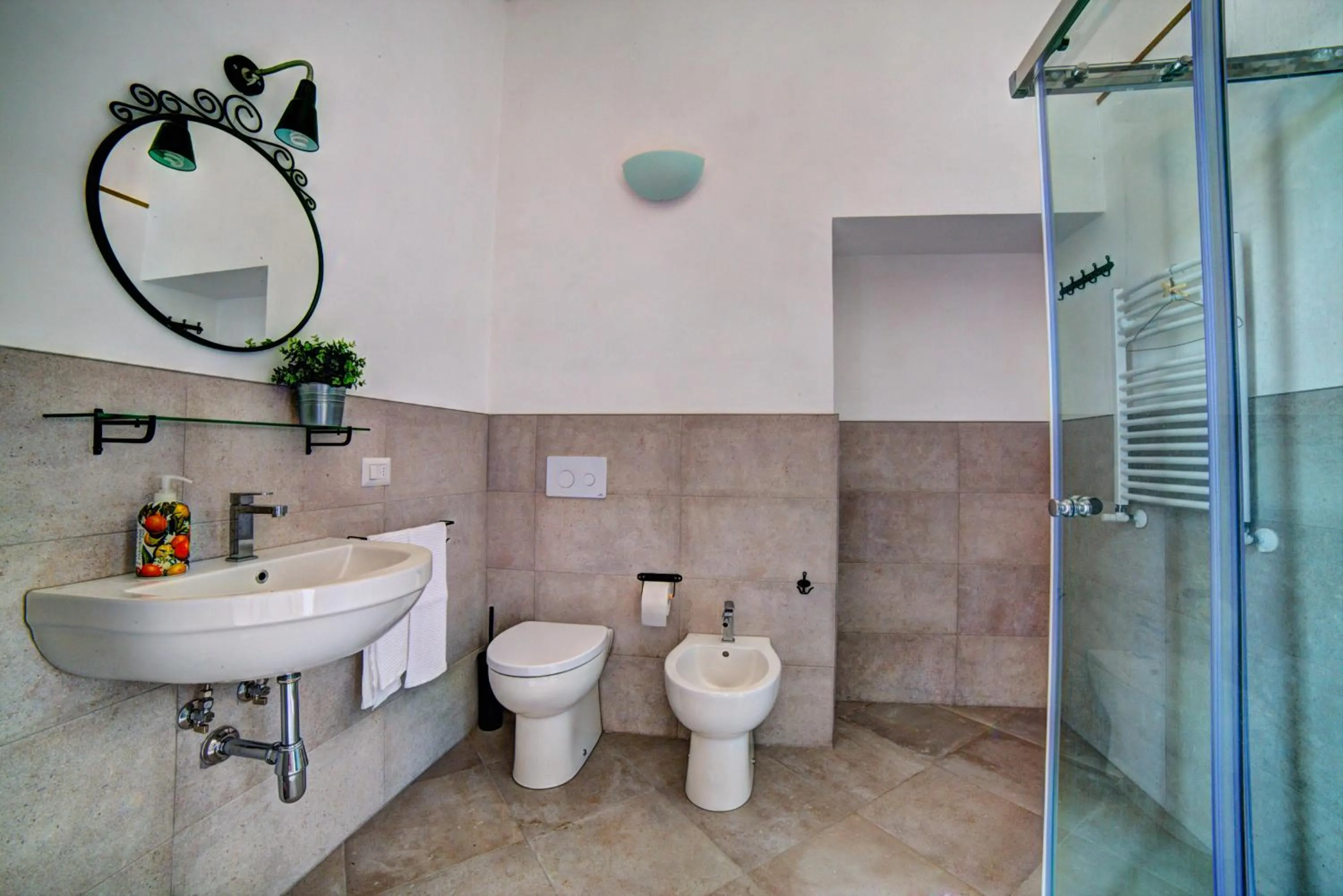 Bathroom in Donna Elena