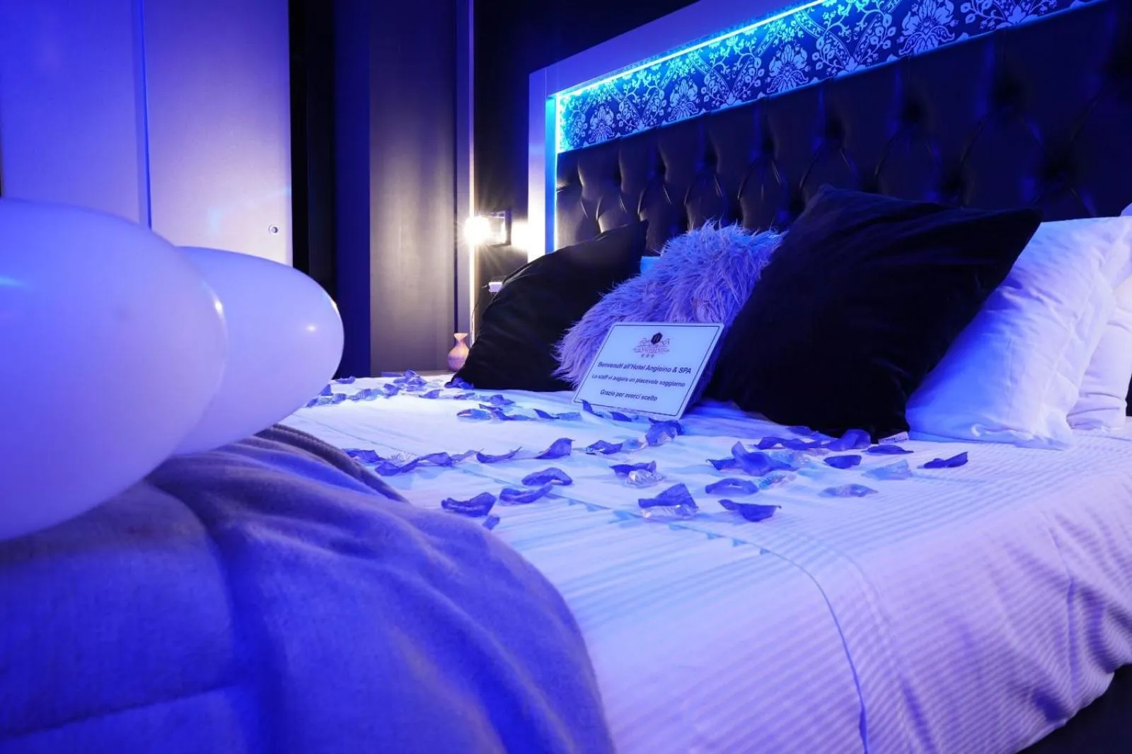 Photo of the whole room, Bed in Hotel Angioino & Spa