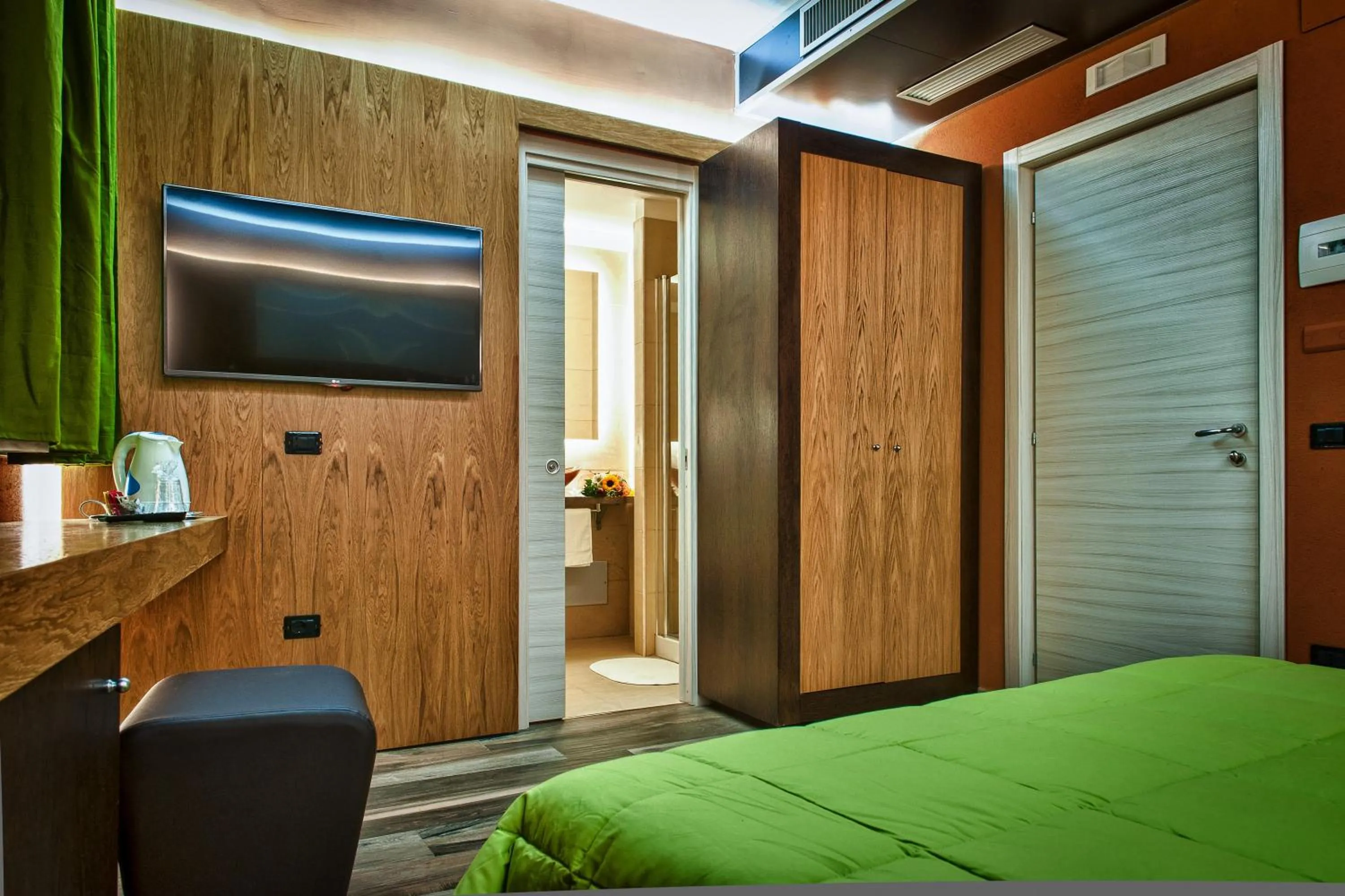 Photo of the whole room, Bed in Hotel Angioino & Spa