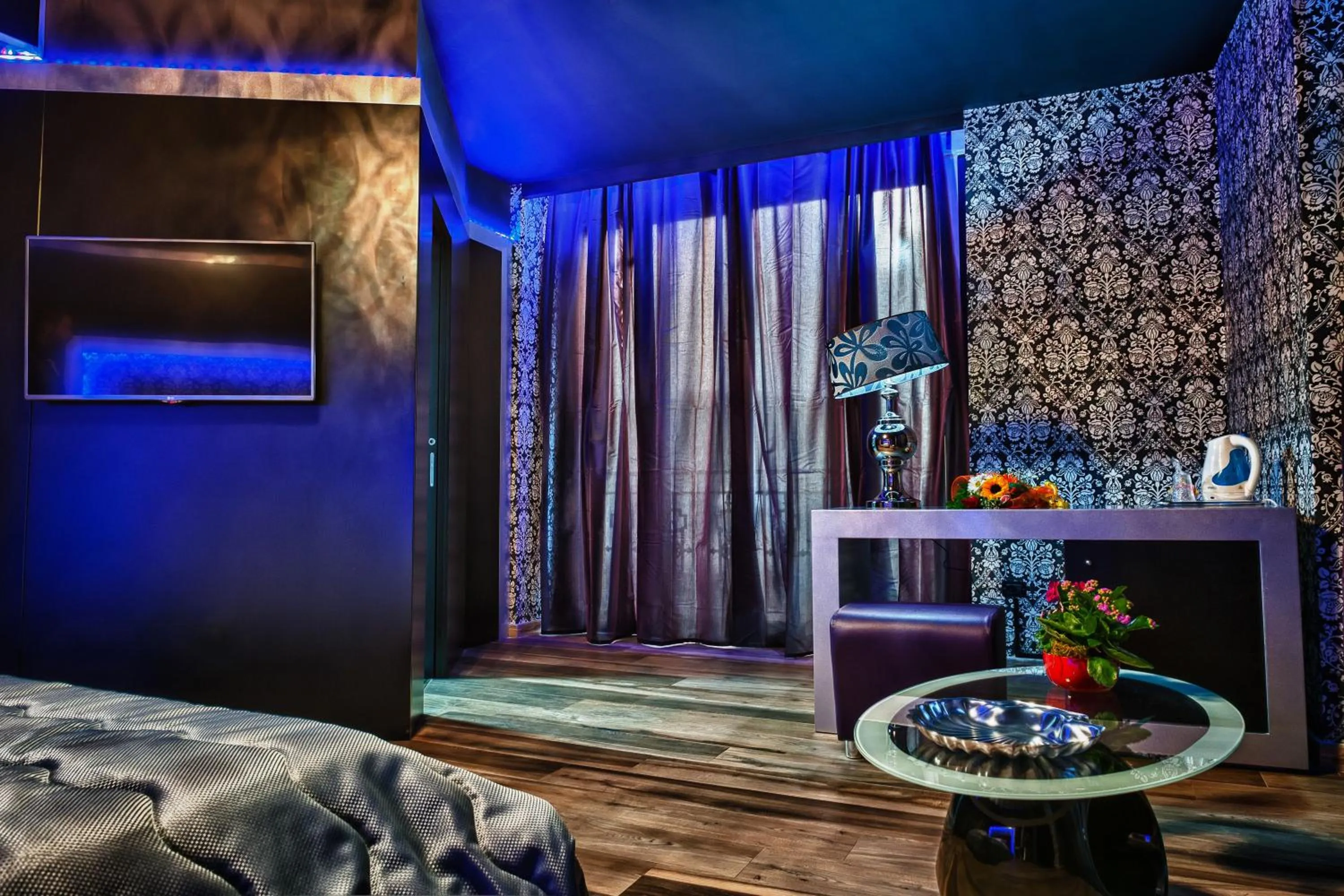 Photo of the whole room, Bed in Hotel Angioino & Spa