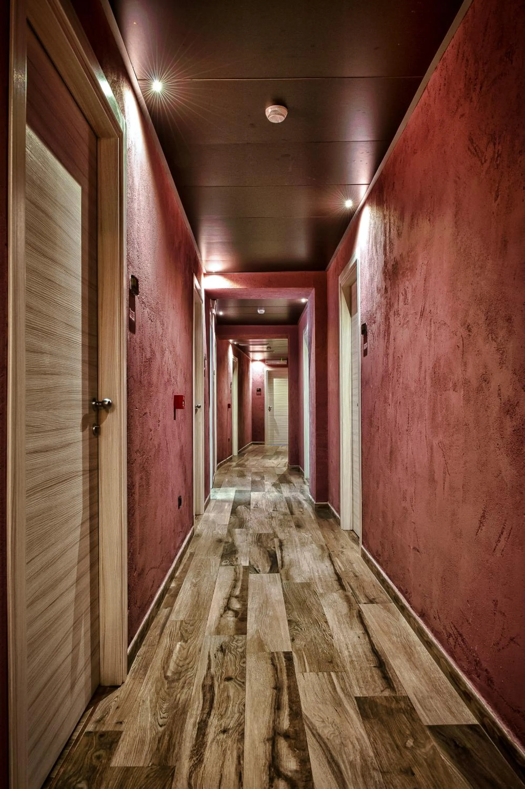 Inner courtyard view in Hotel Angioino & Spa