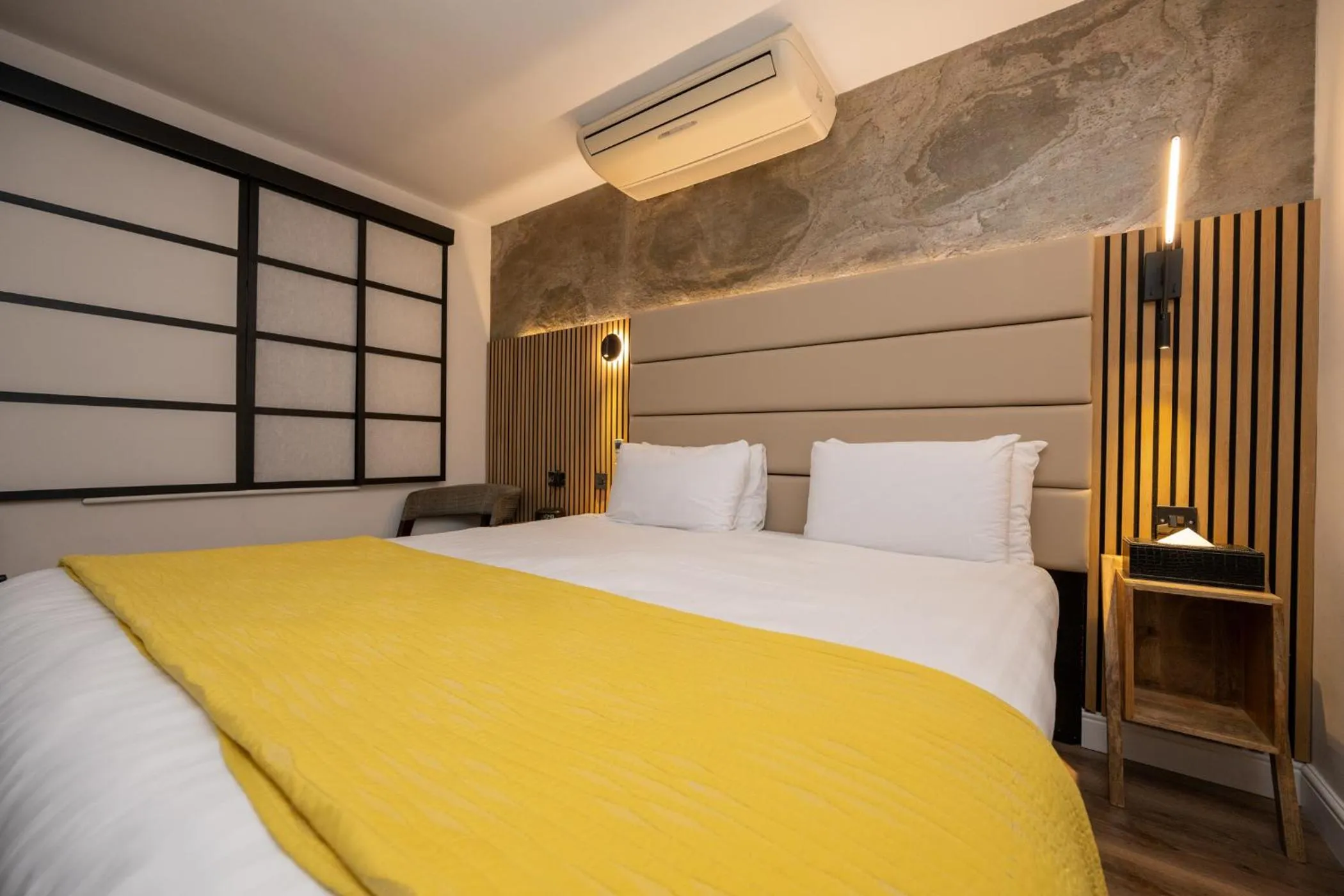 Bed in The Studley Hotel