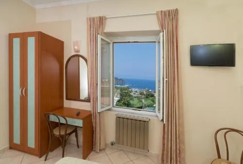Hotel Monti
