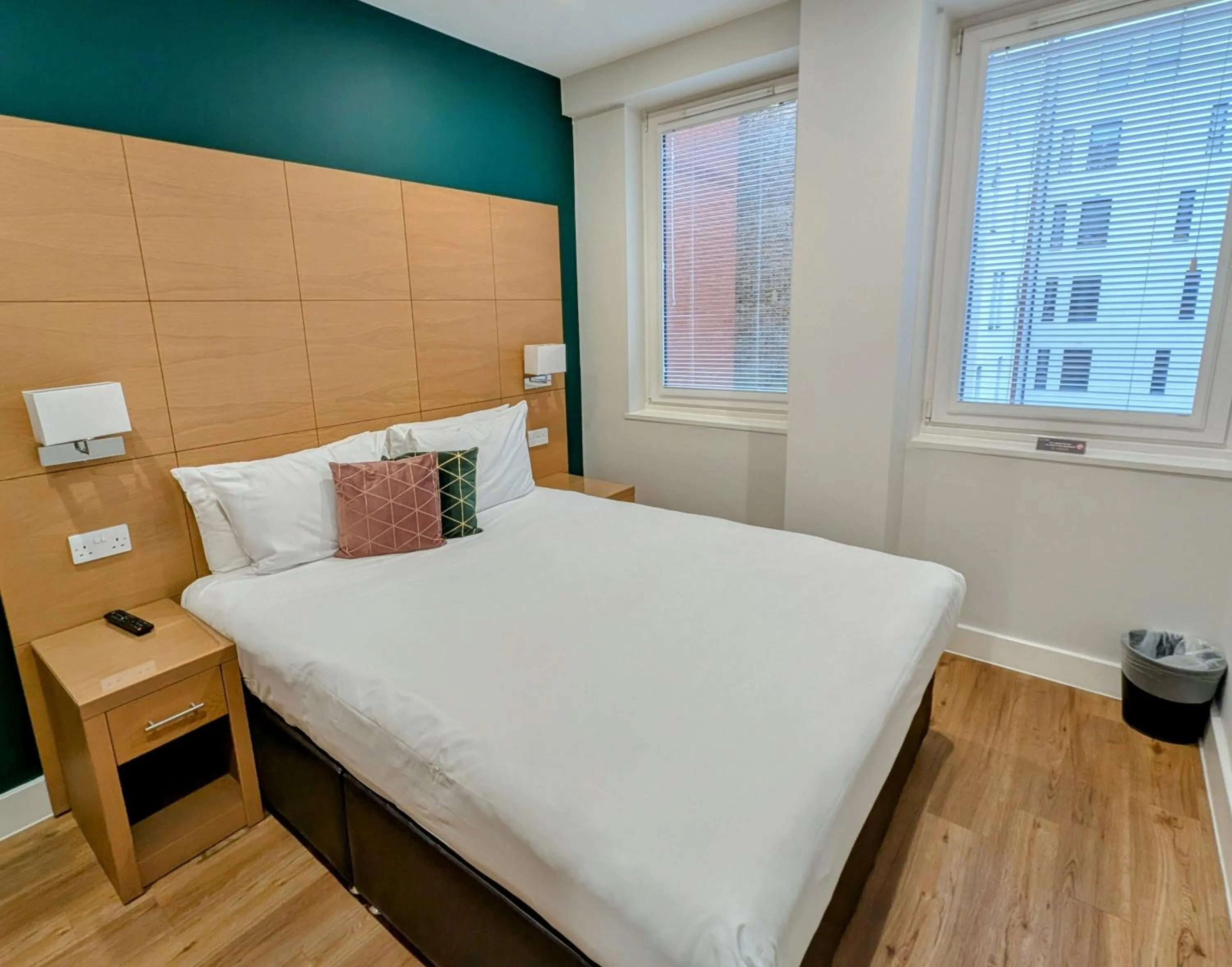 Bed in House of Fisher - 100 Kings Road