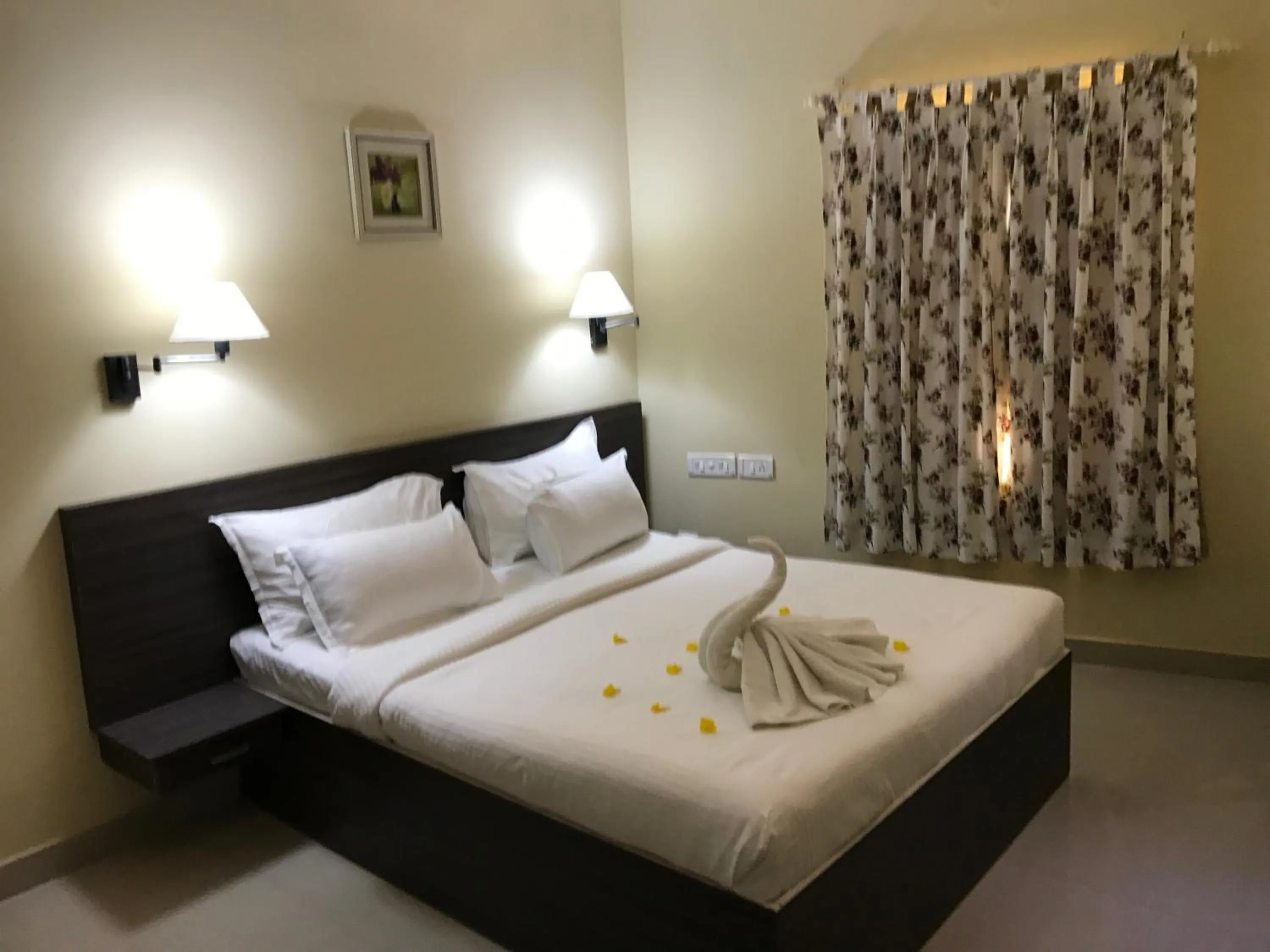 Property building, Bed in Daffodils Spice Court