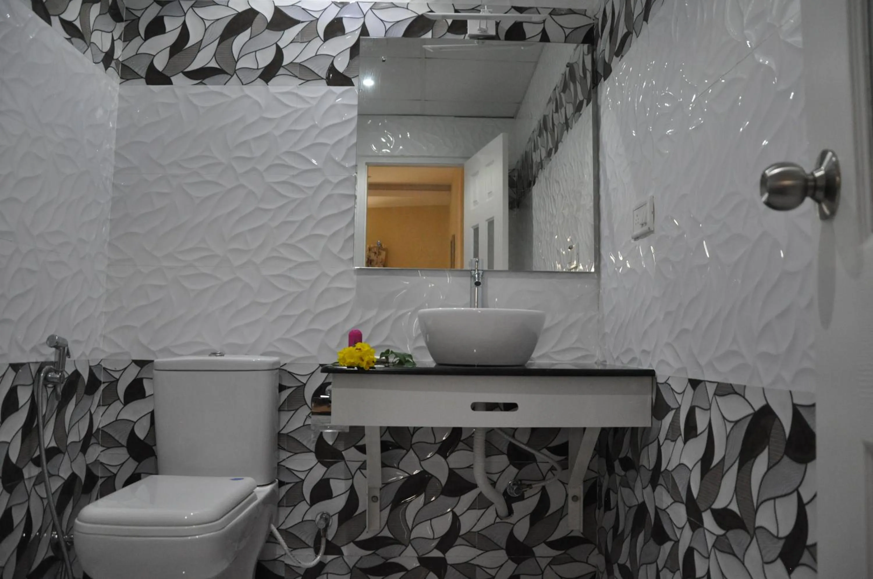 Toilet in Daffodils Spice Court