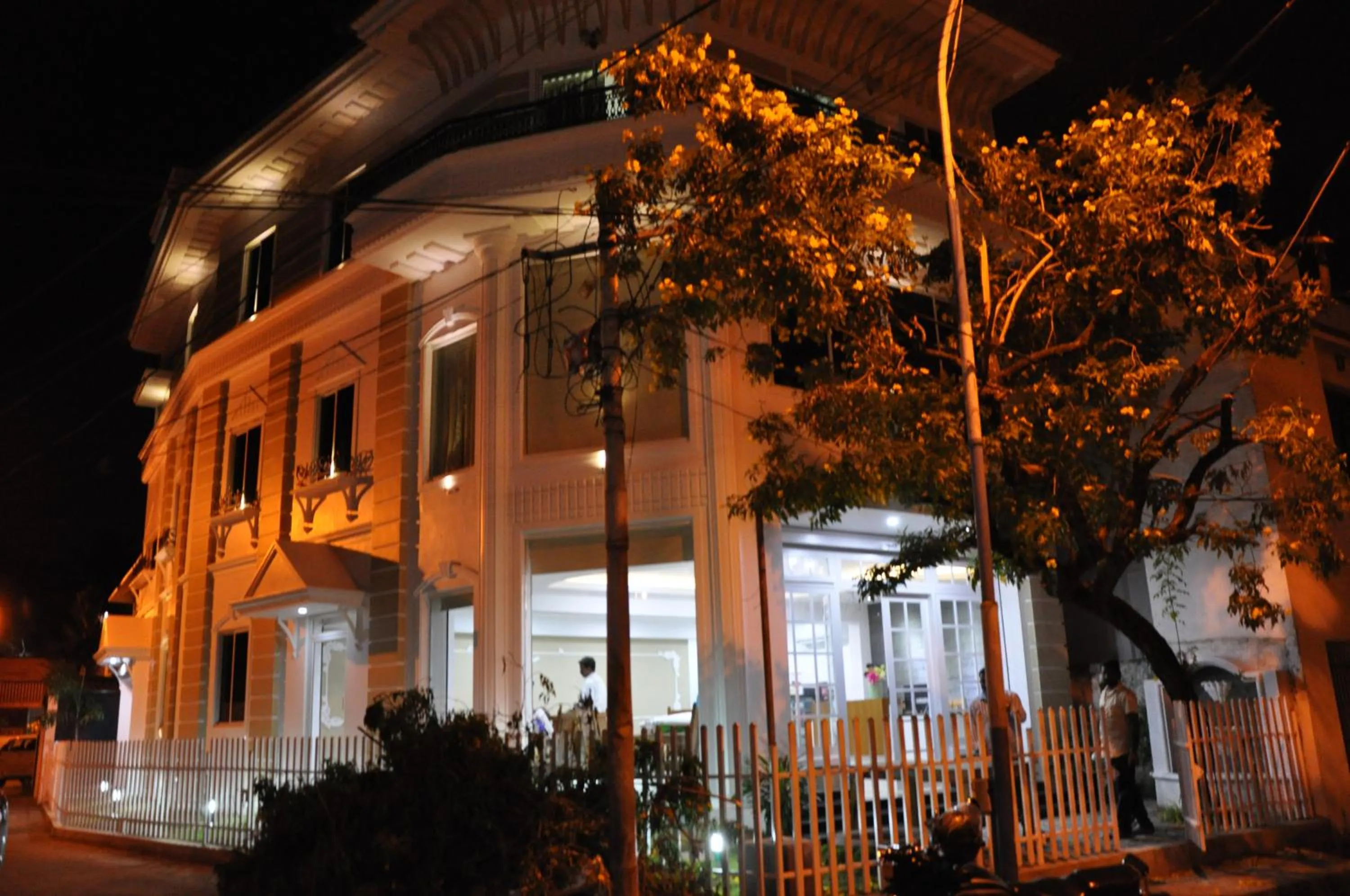 Property building in Daffodils Spice Court