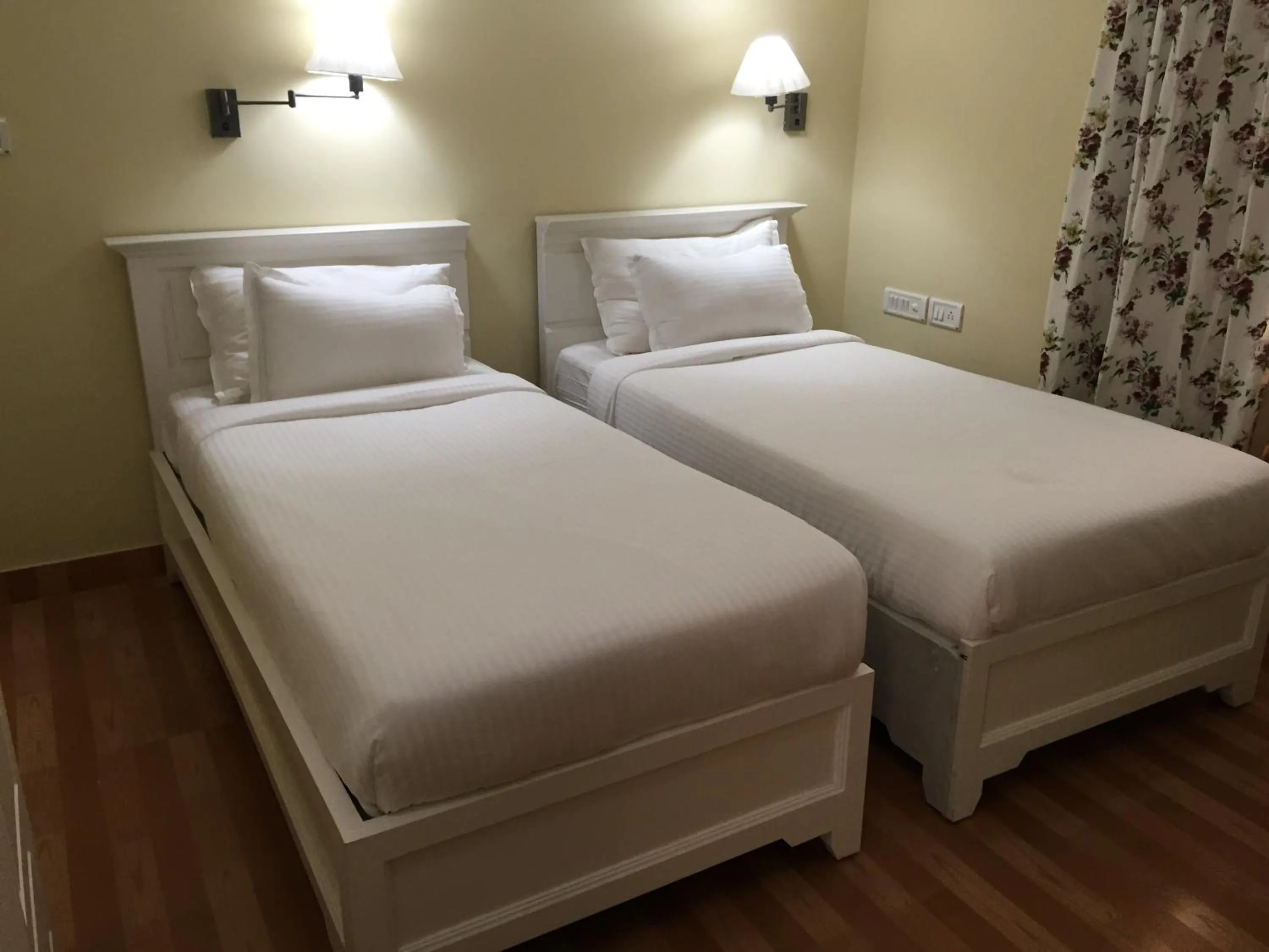 Property building, Bed in Daffodils Spice Court