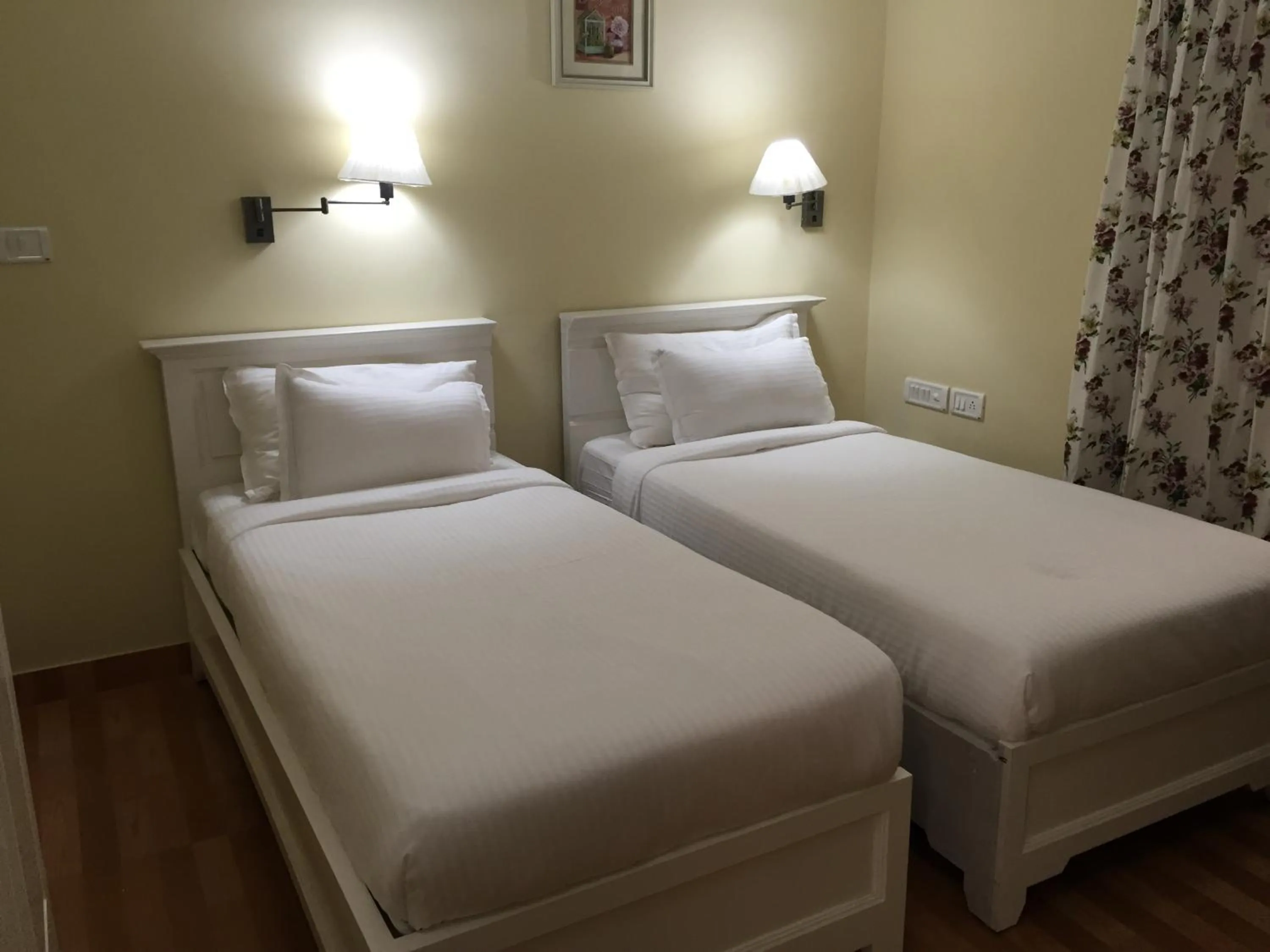 Property building, Bed in Daffodils Spice Court