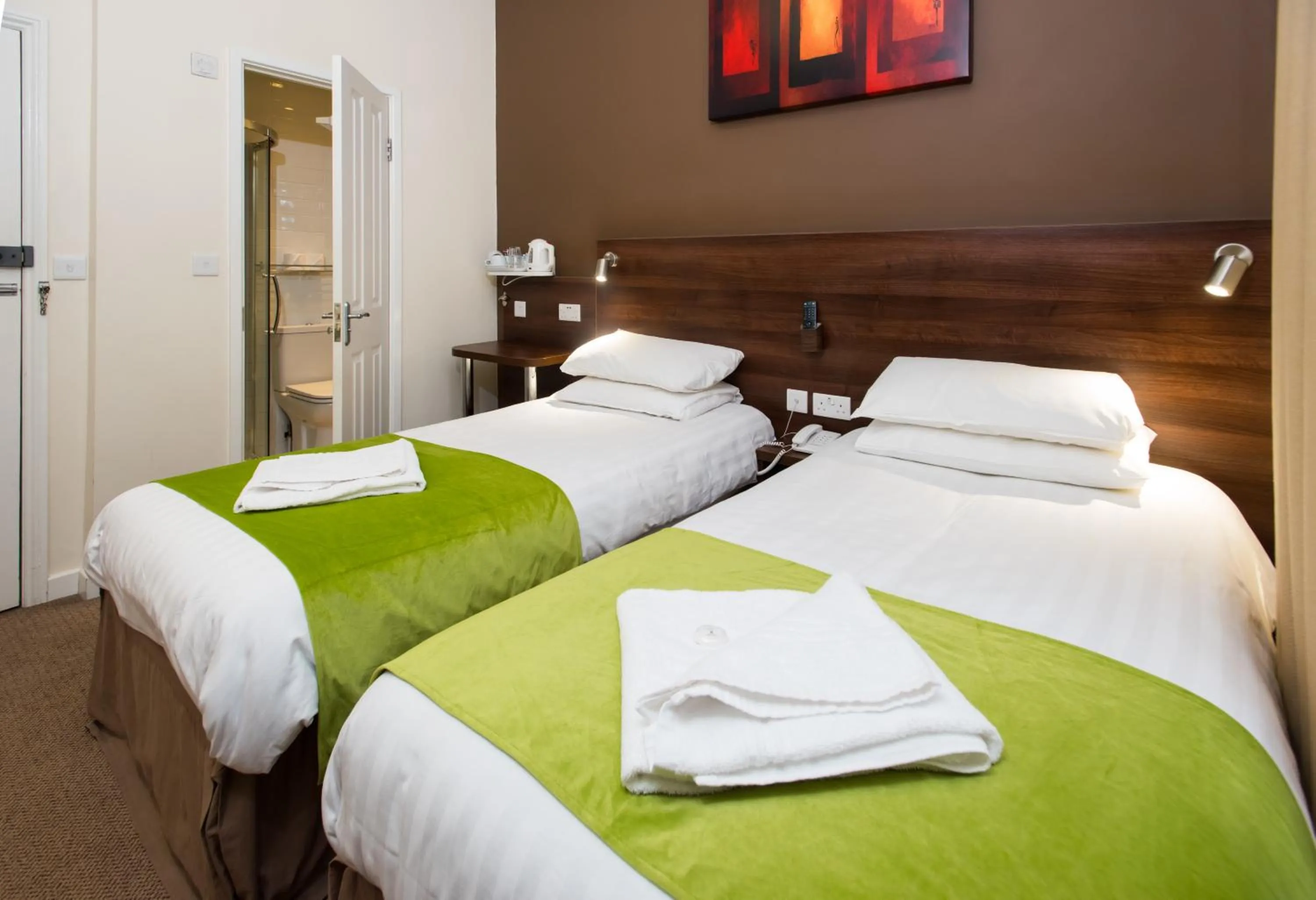 Other, Bed in Marble Arch Inn